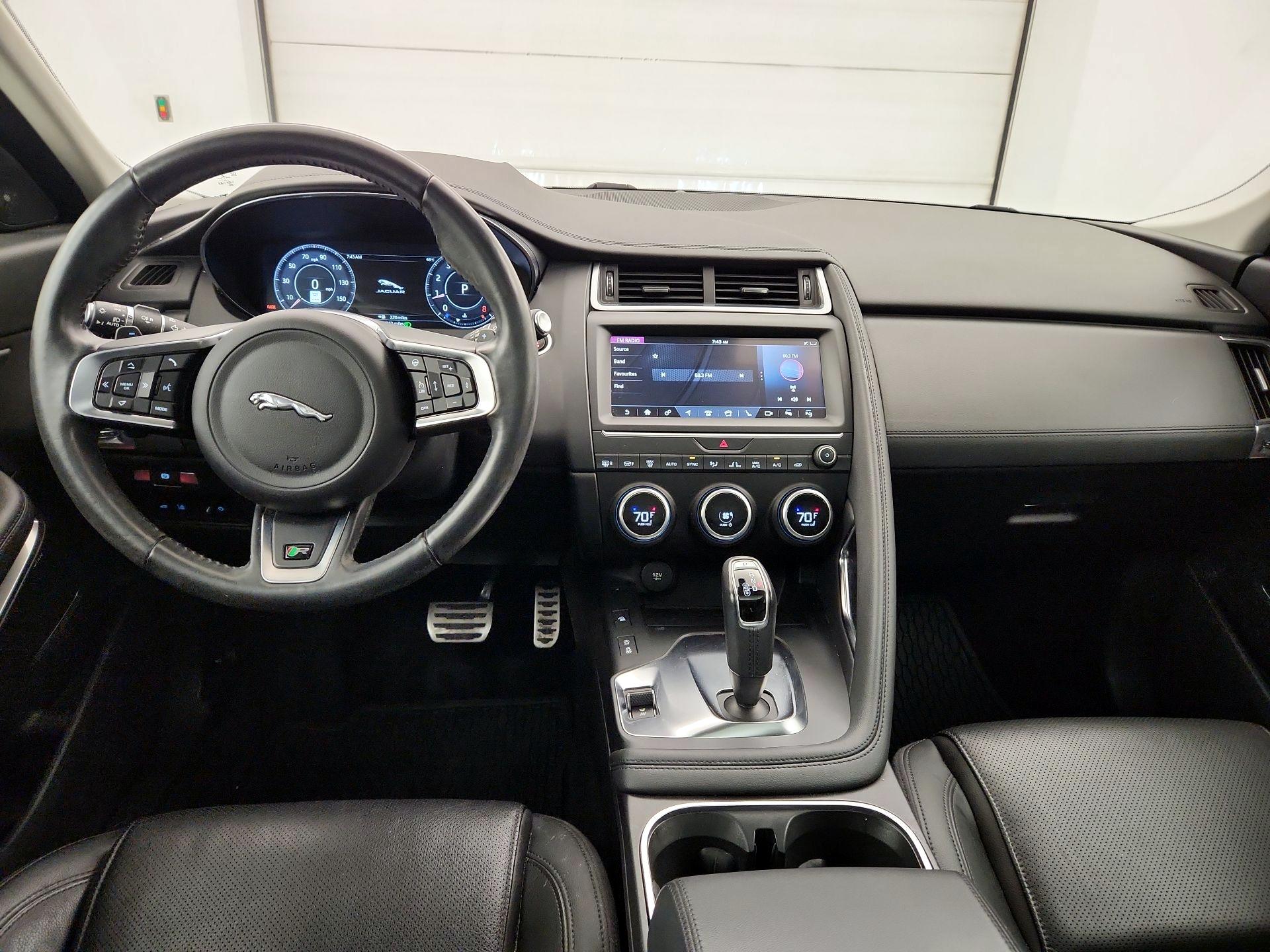Thumbnail: 2020 Jaguar E-Pace - 9