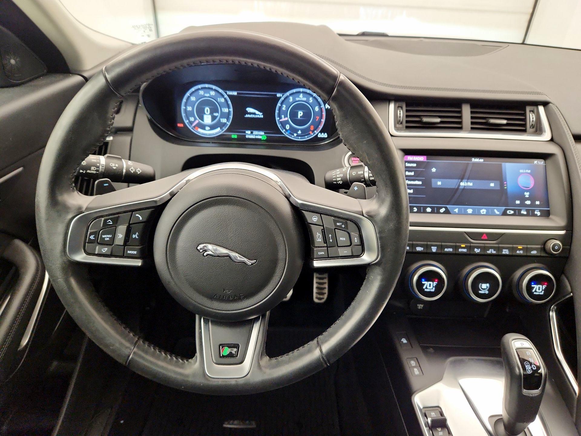 Thumbnail: 2020 Jaguar E-Pace - 10