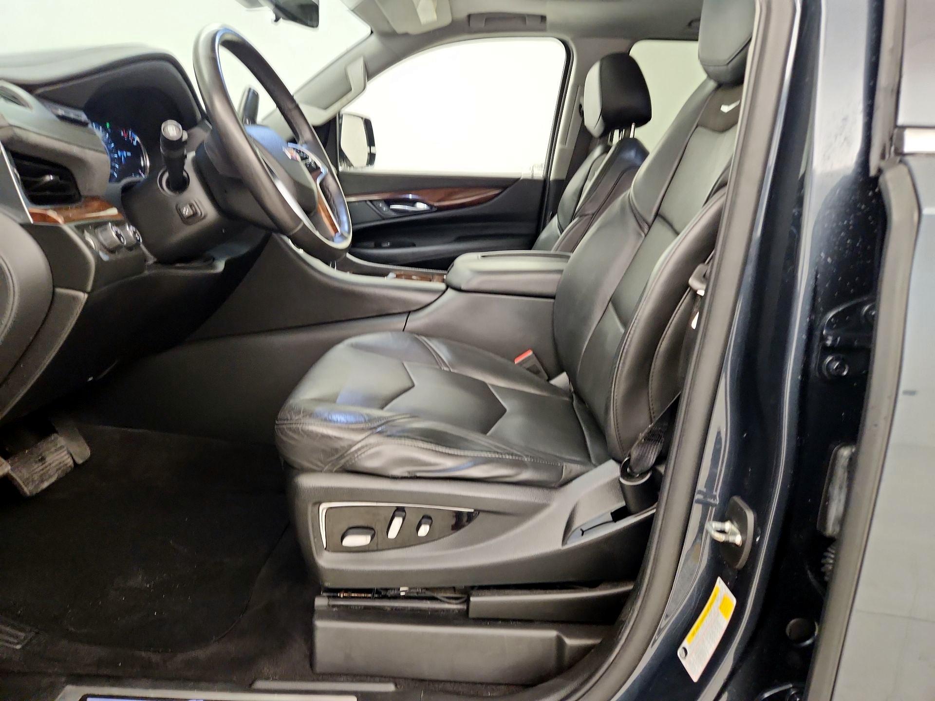 Thumbnail: 2020 Cadillac Escalade - 9
