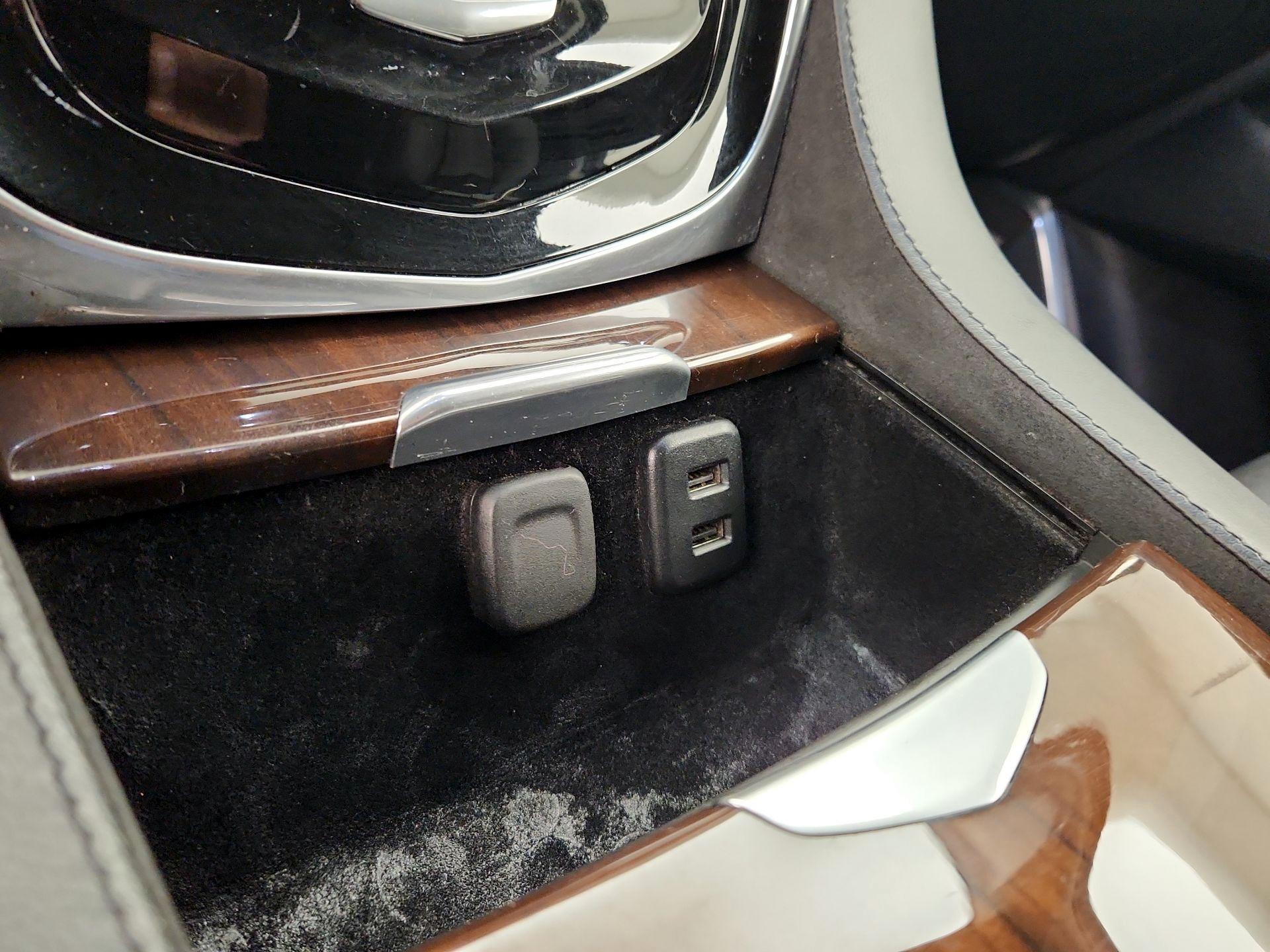 Thumbnail: 2020 Cadillac Escalade - 16