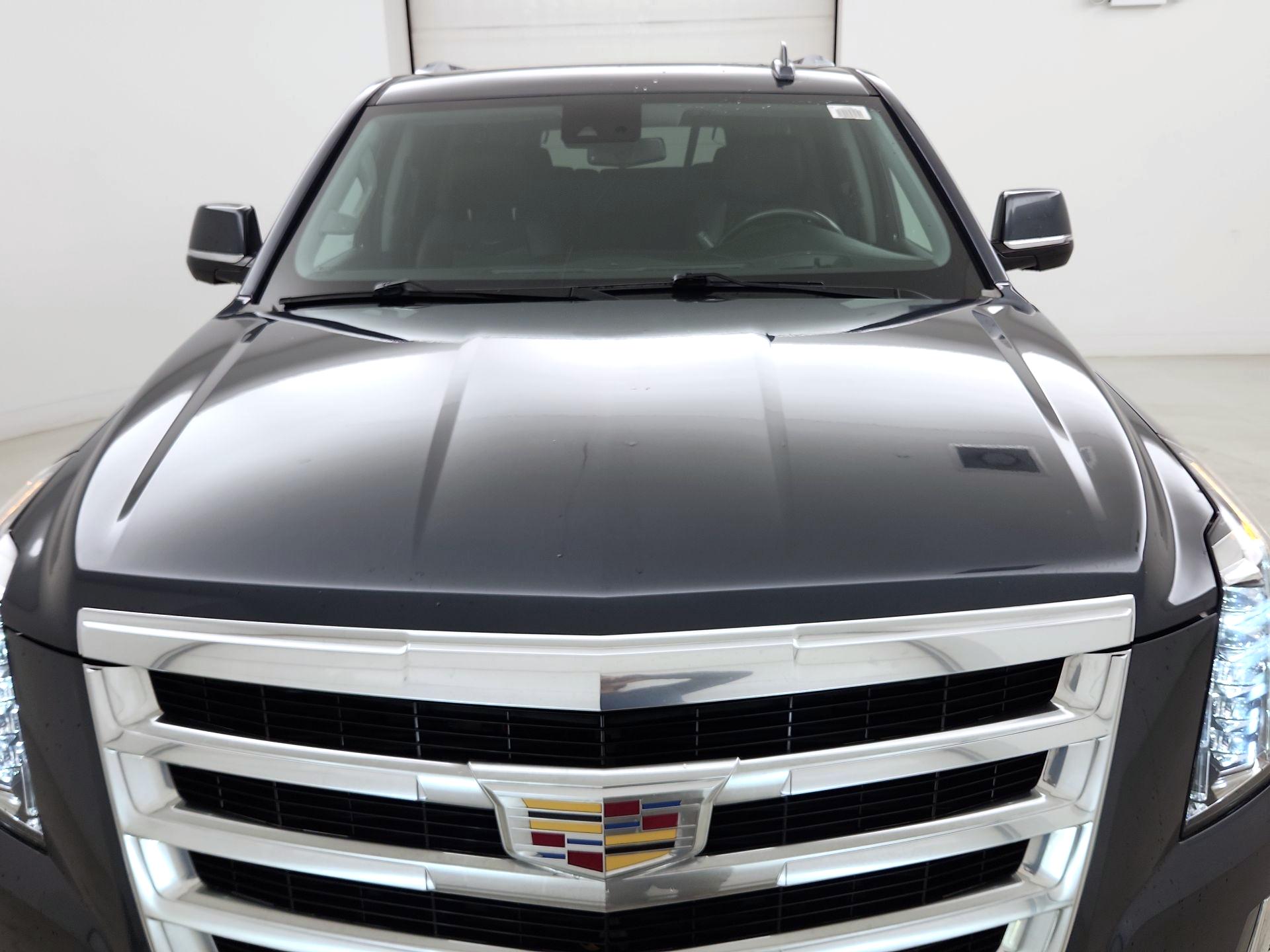 Thumbnail: 2020 Cadillac Escalade - 2