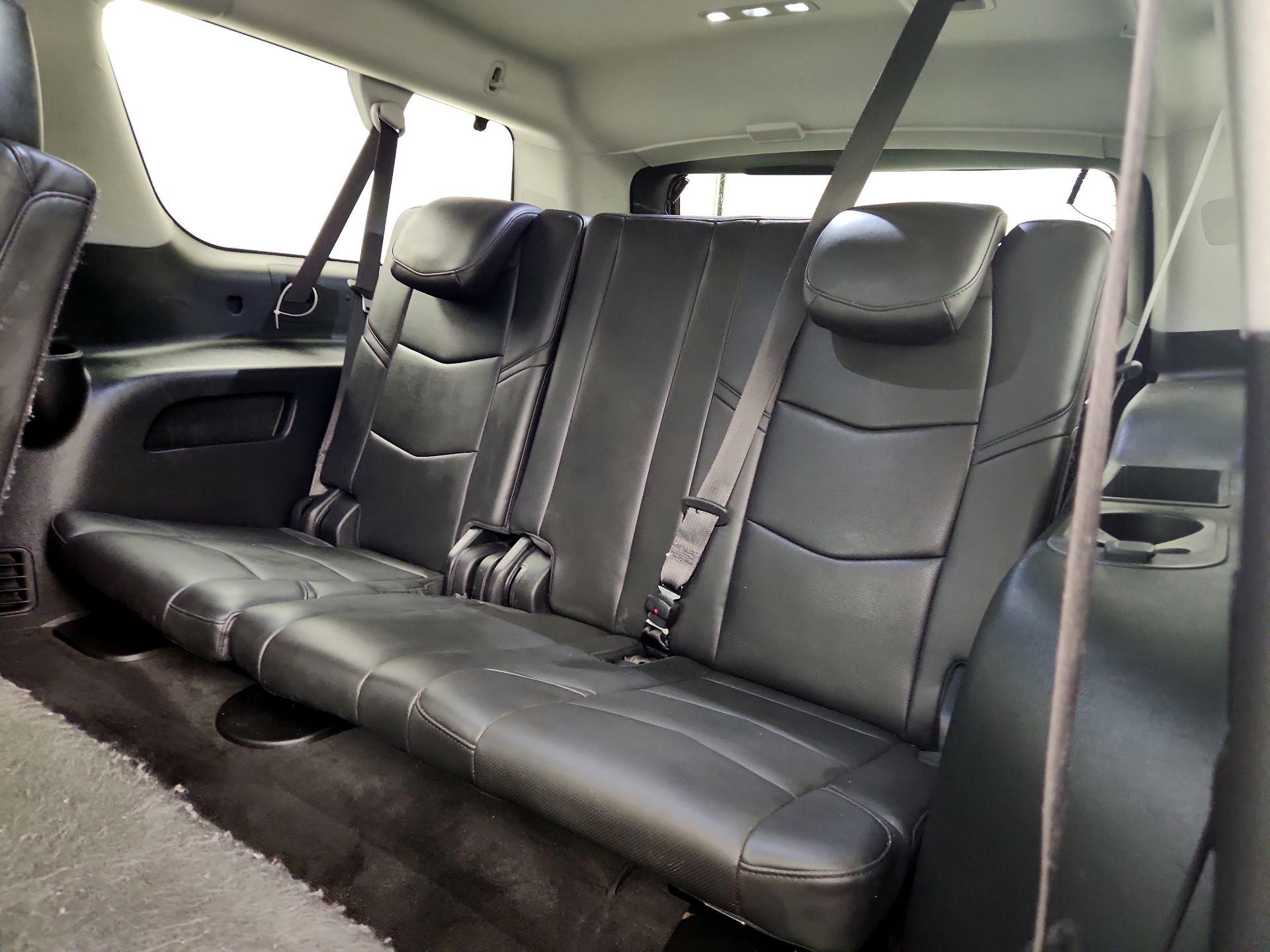 Thumbnail: 2020 Cadillac Escalade - 19