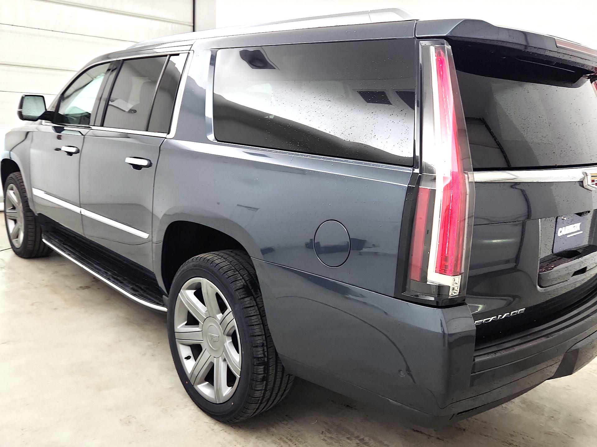 Thumbnail: 2020 Cadillac Escalade - 7