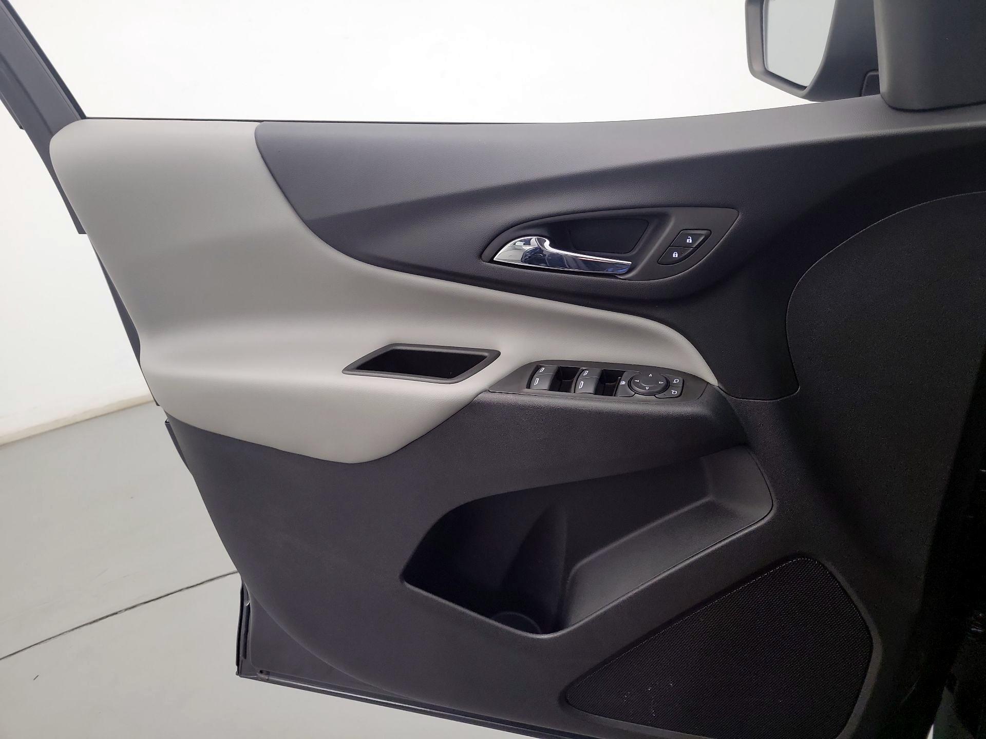 Thumbnail: 2022 Chevrolet Equinox - 12