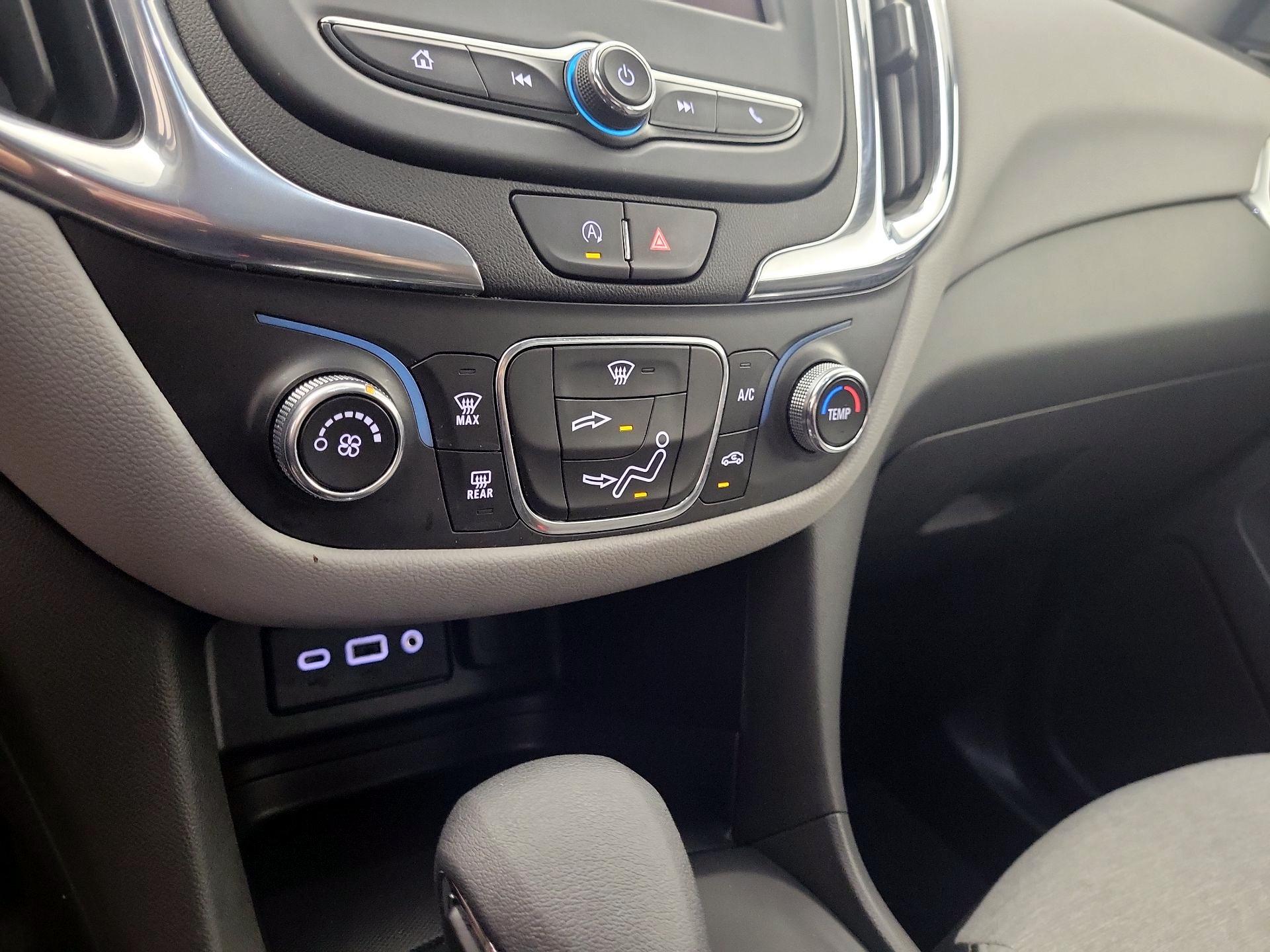 Thumbnail: 2022 Chevrolet Equinox - 16