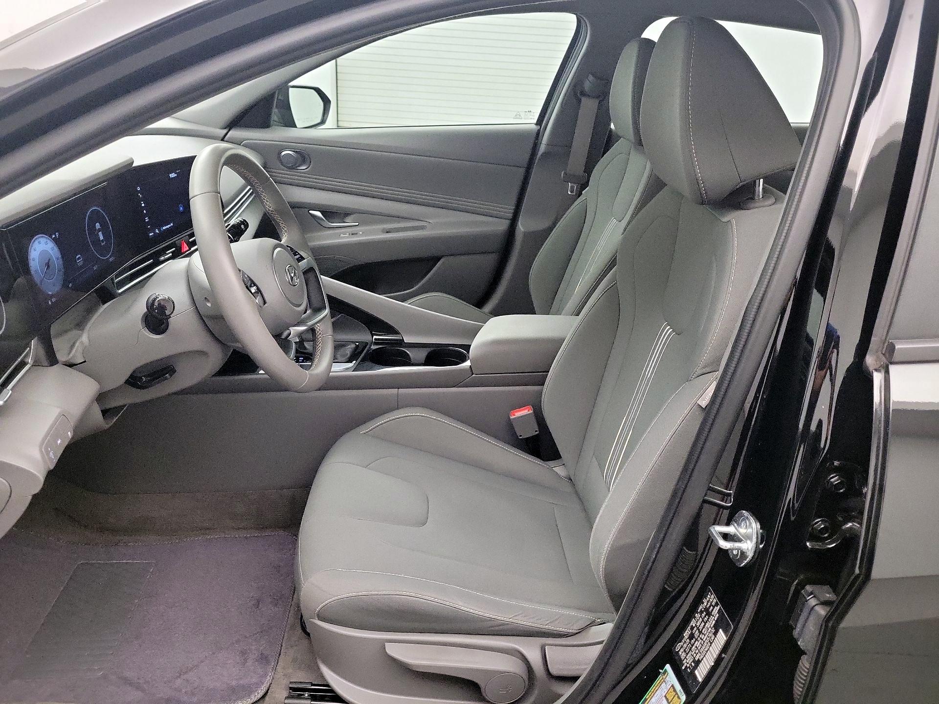 Thumbnail: 2023 Hyundai Elantra - 11