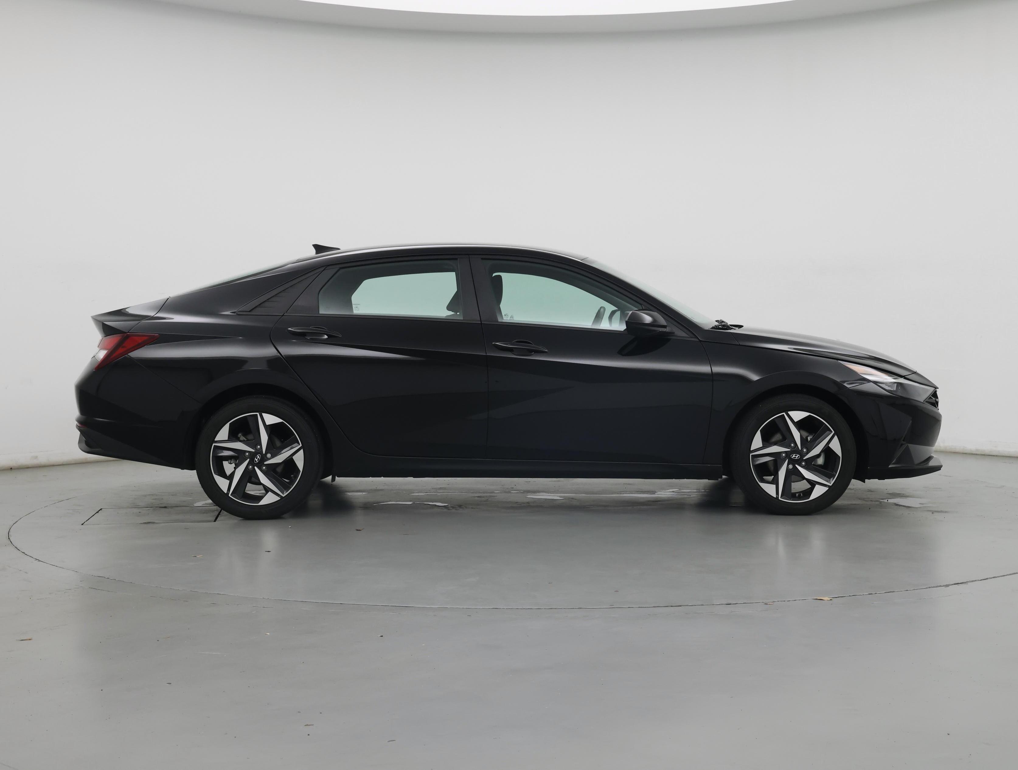 Thumbnail: 2023 Hyundai Elantra - 7