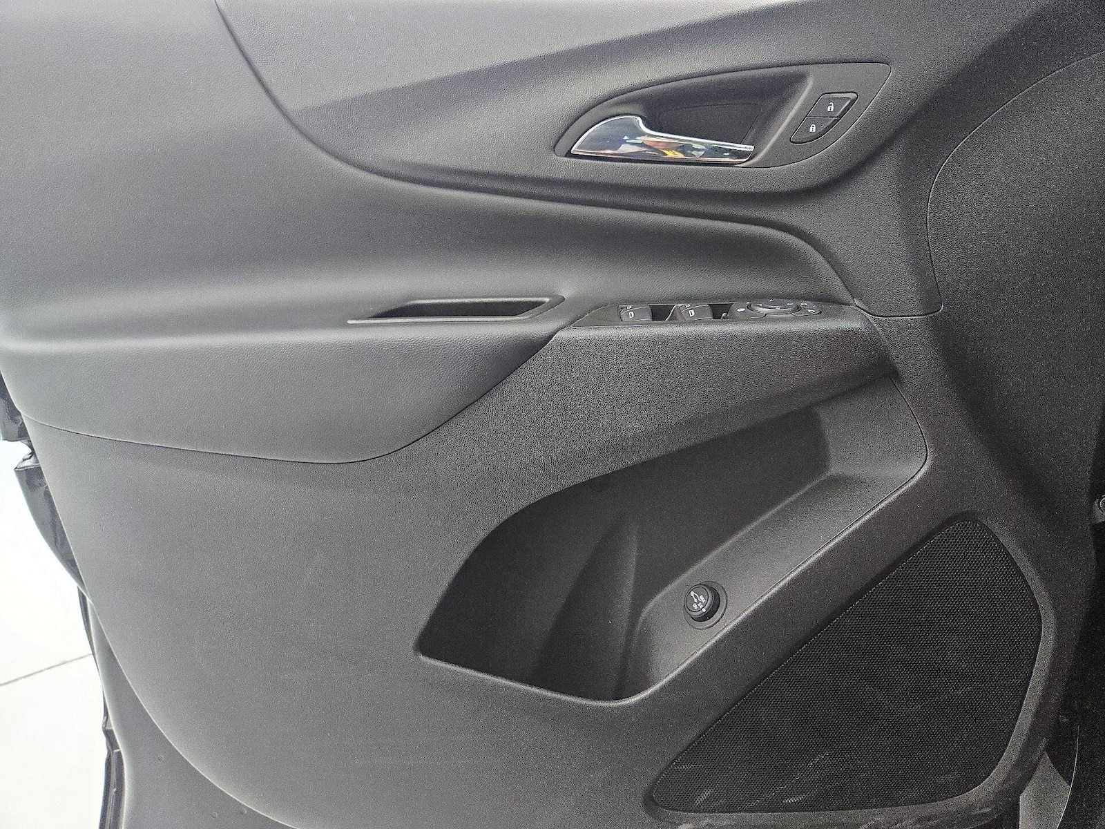 2023 Chevrolet Equinox LT - Photo 13