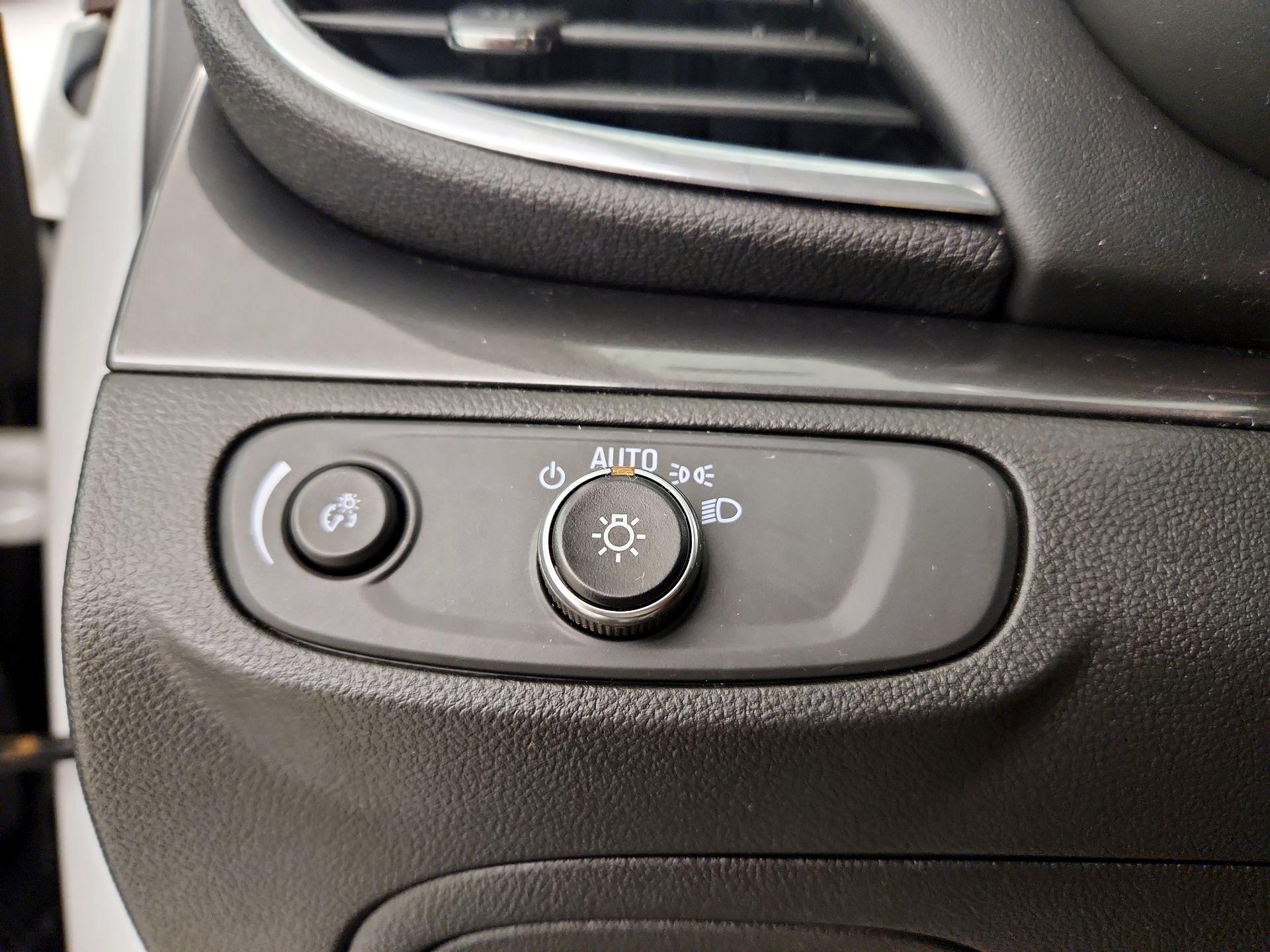Thumbnail: 2020 Buick Encore - 13