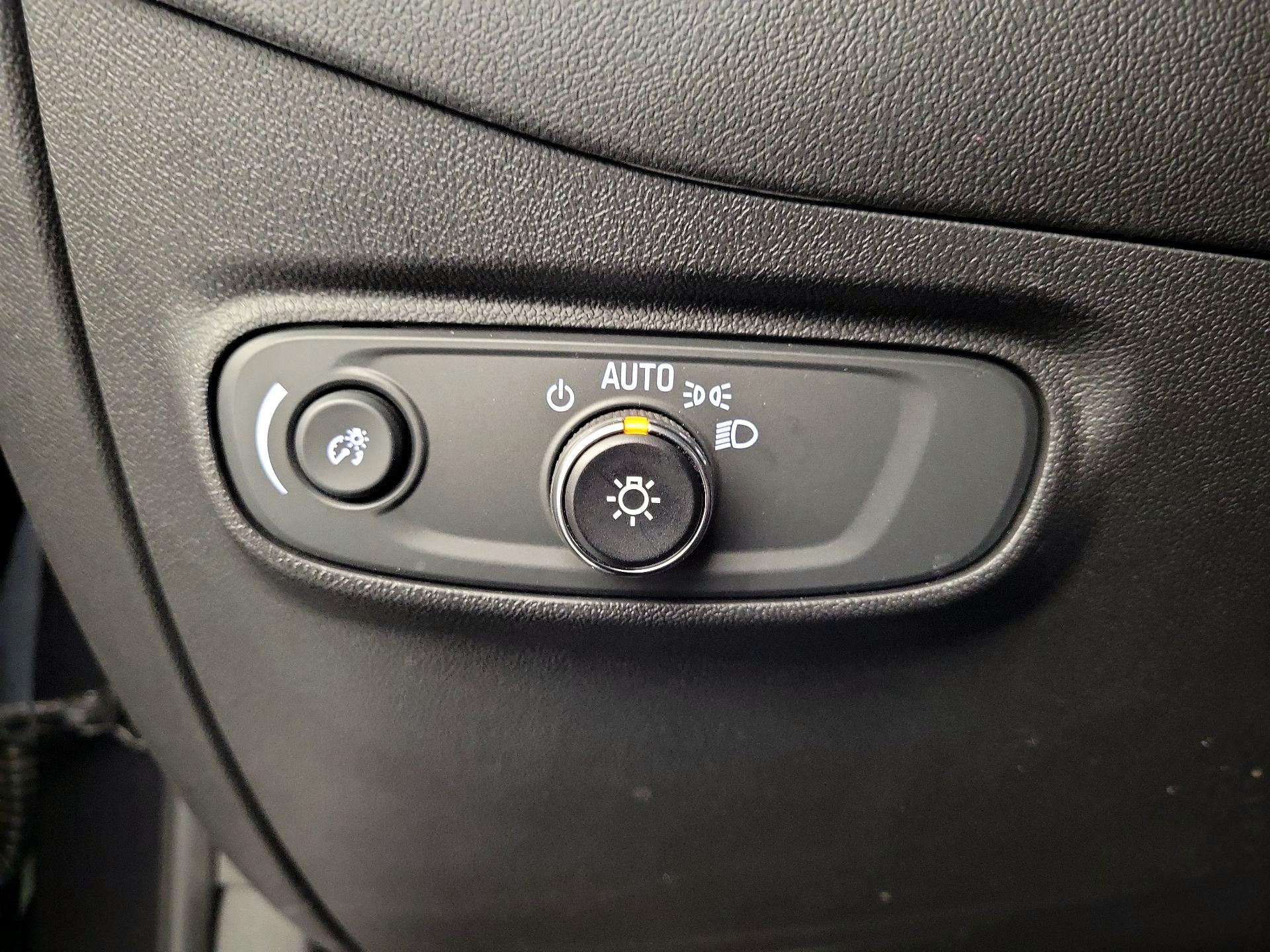 Thumbnail: 2023 Chevrolet Equinox - 13