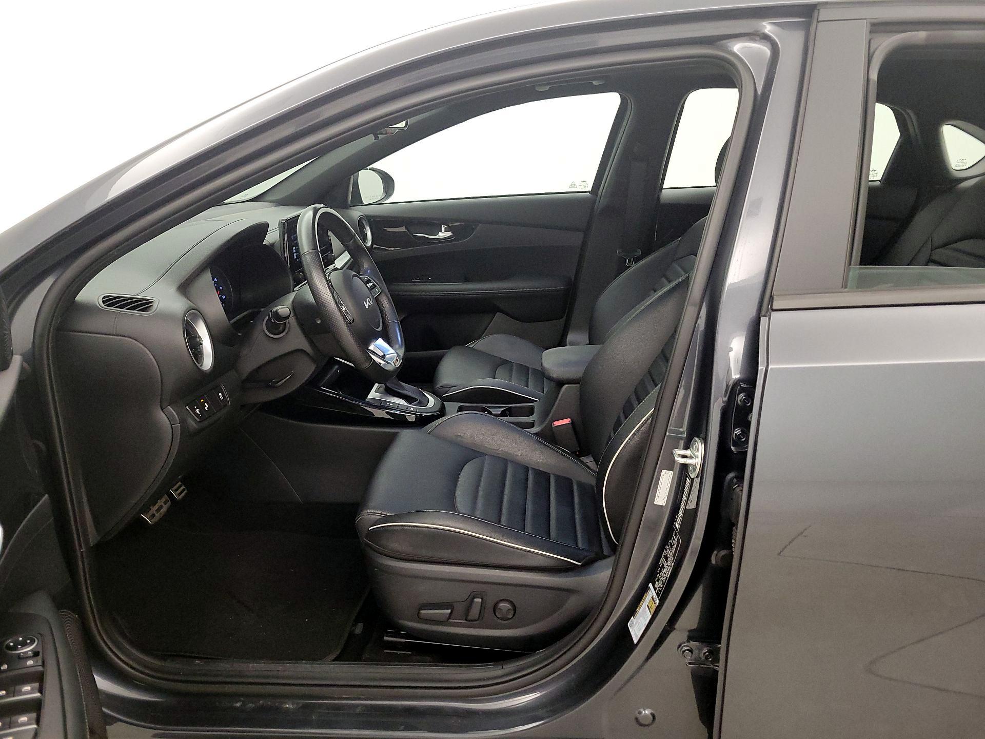 Thumbnail: 2024 Kia Forte - 11