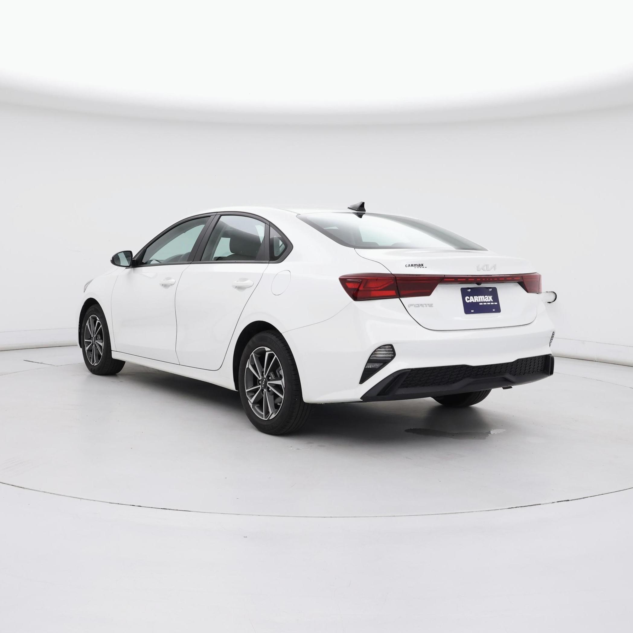 Thumbnail: 2023 Kia Forte - 2