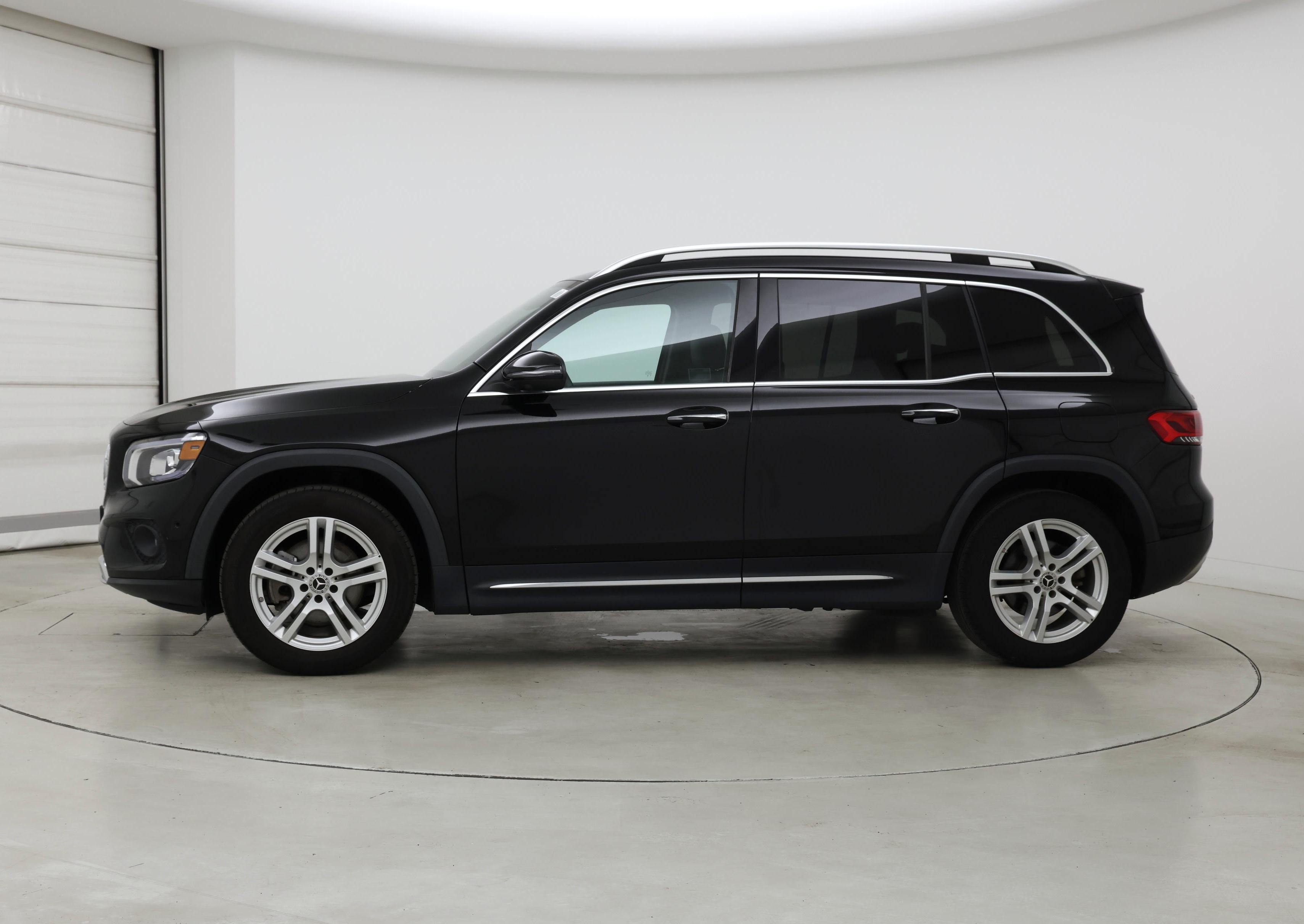 Thumbnail: 2023 Mercedes-Benz GLB - 3