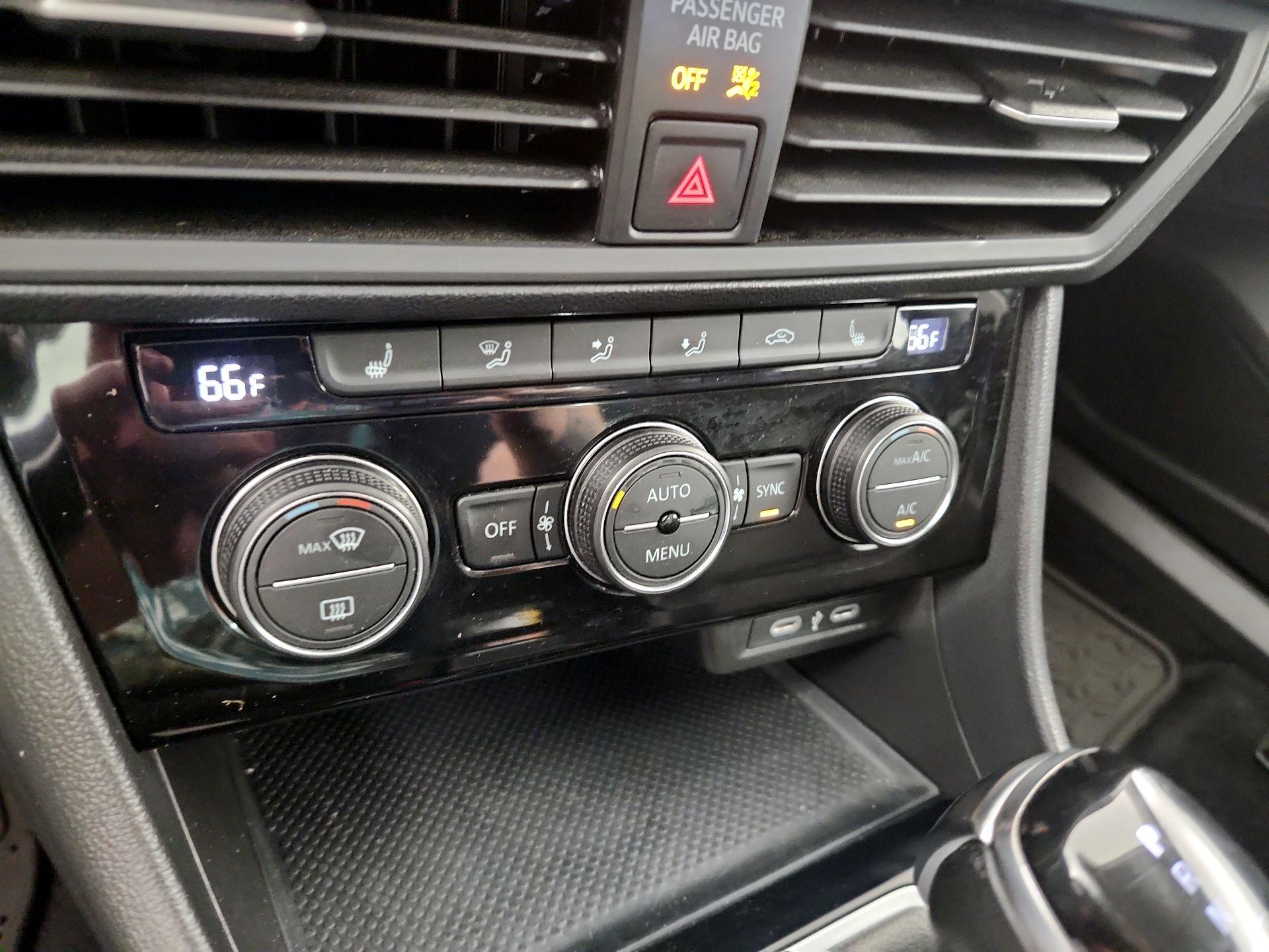 Thumbnail: 2024 Volkswagen Jetta - 13