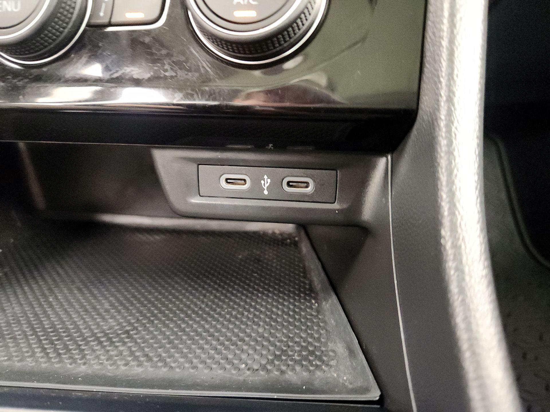 Thumbnail: 2024 Volkswagen Jetta - 15