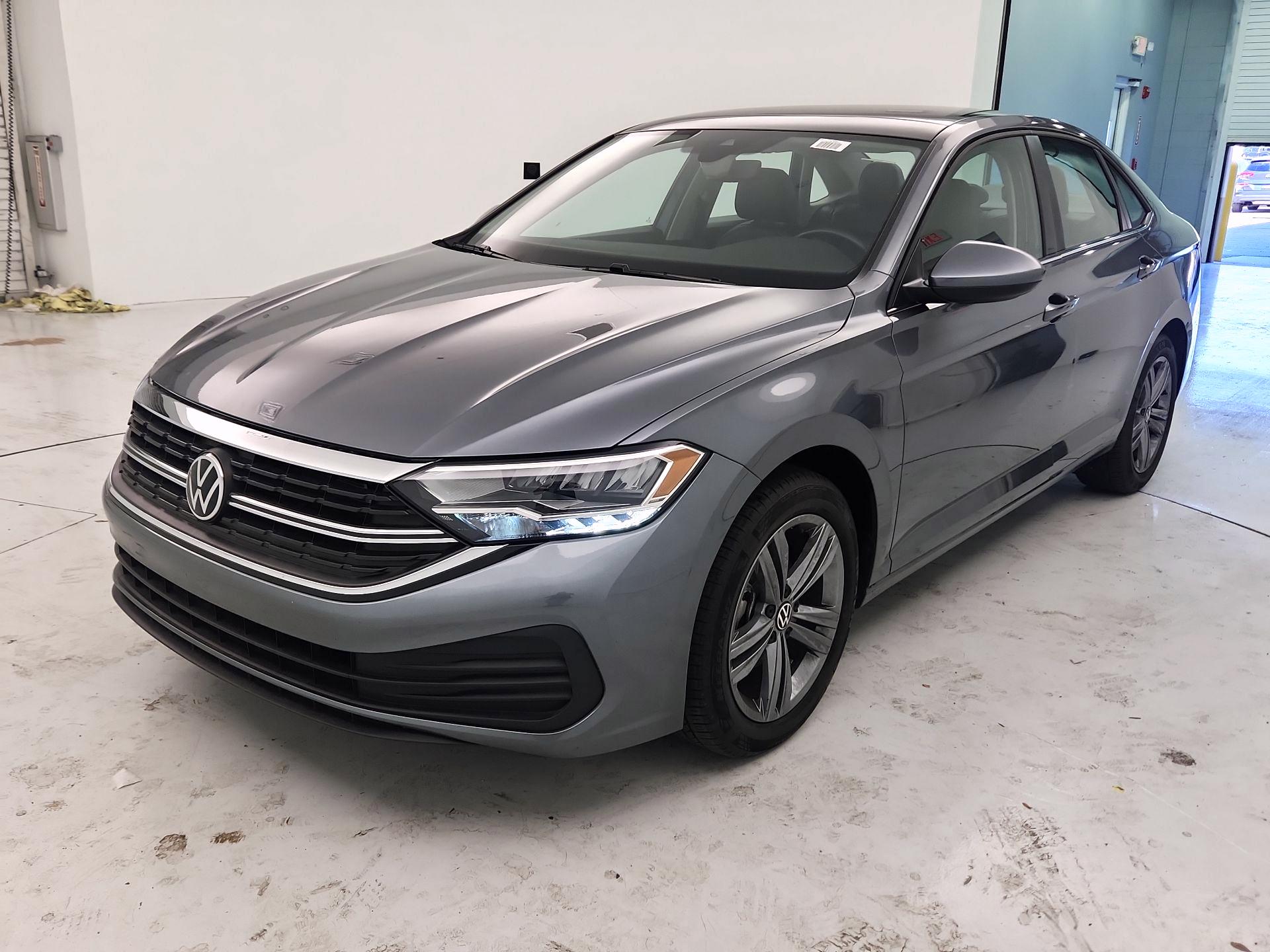 Thumbnail: 2024 Volkswagen Jetta - 3