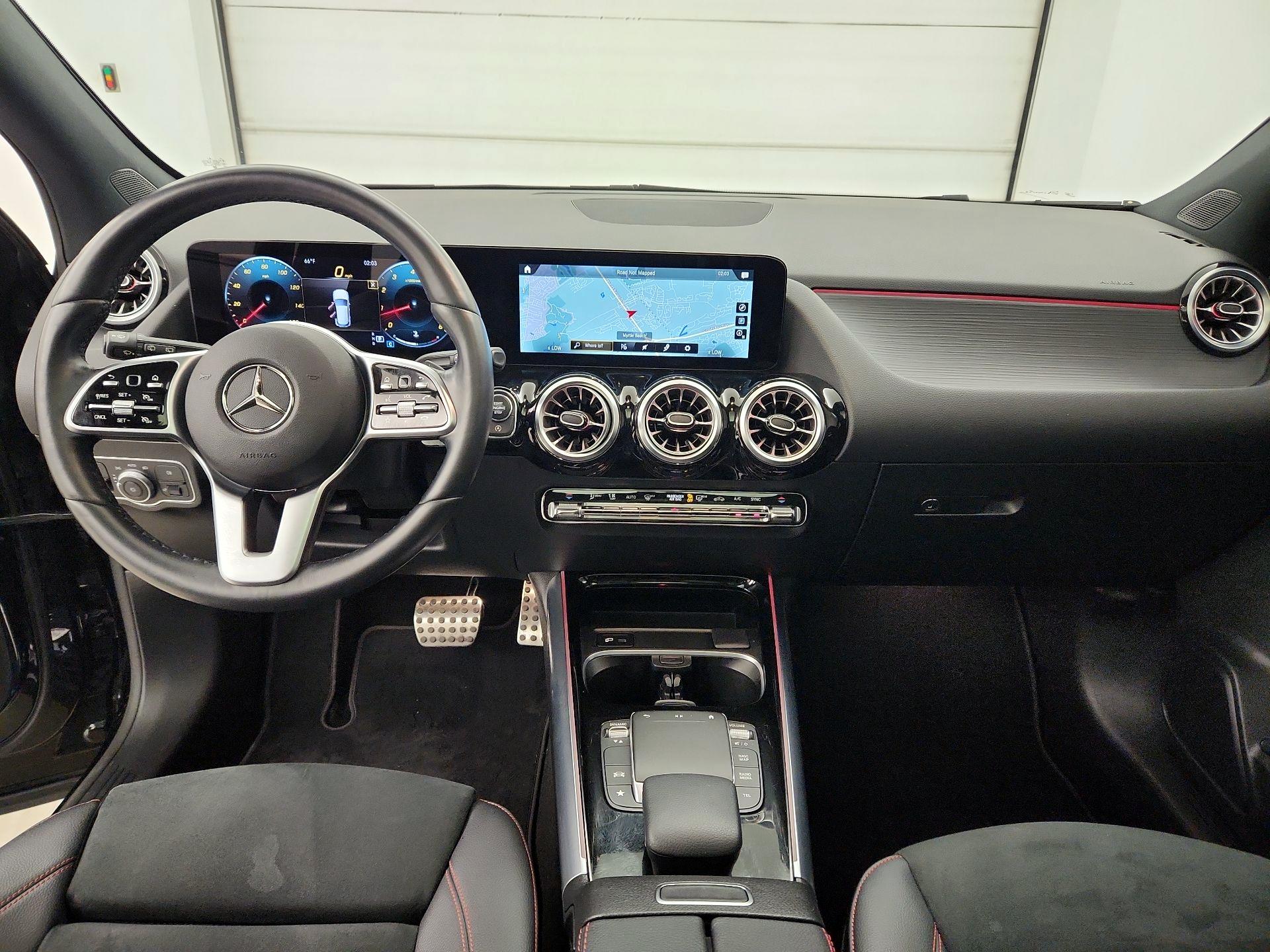 Thumbnail: 2022 Mercedes-Benz GLA - 9