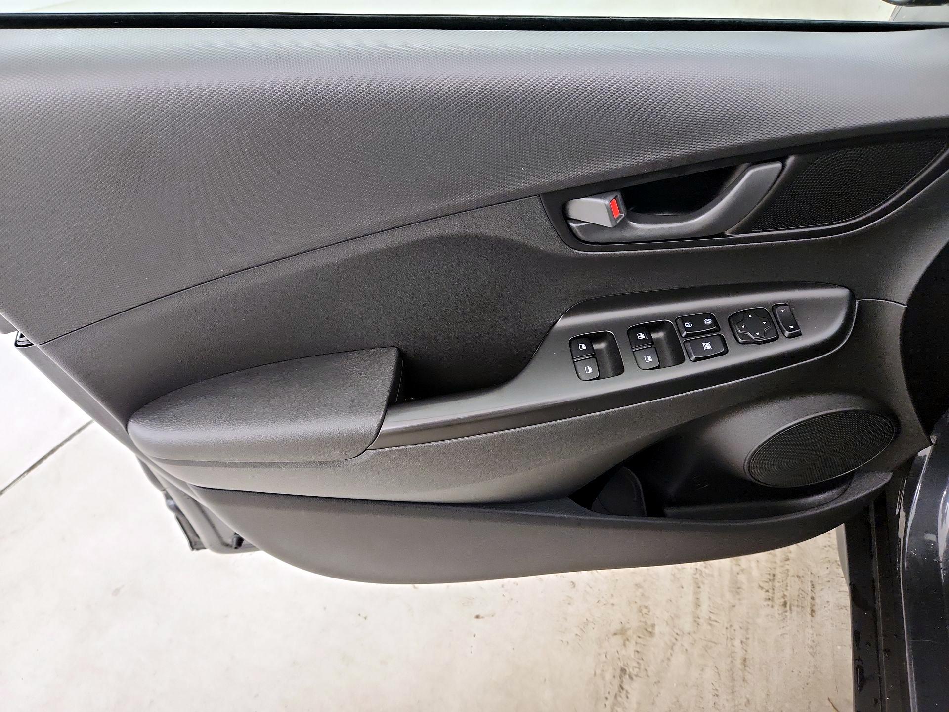 Thumbnail: 2021 Hyundai Kona - 12