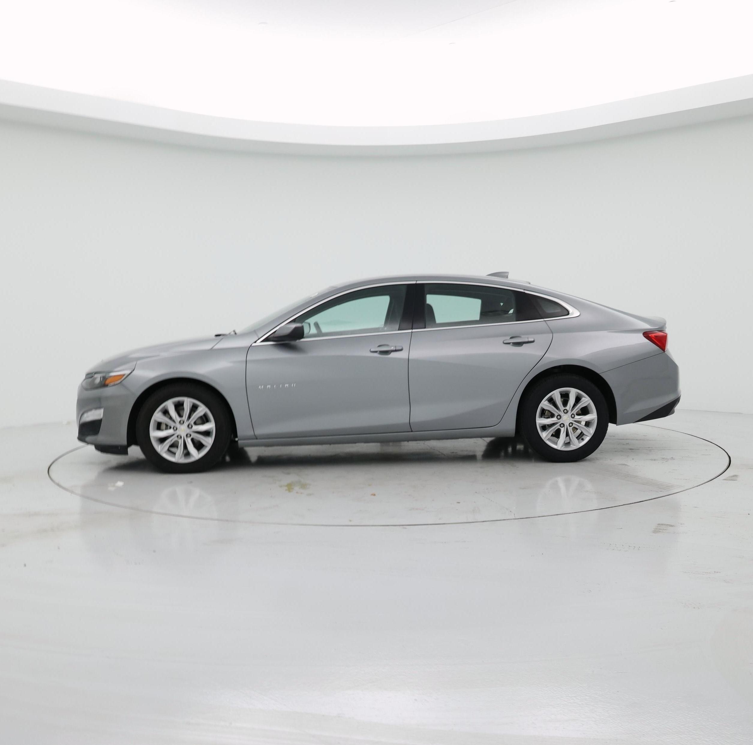 Thumbnail: 2024 Chevrolet Malibu - 3