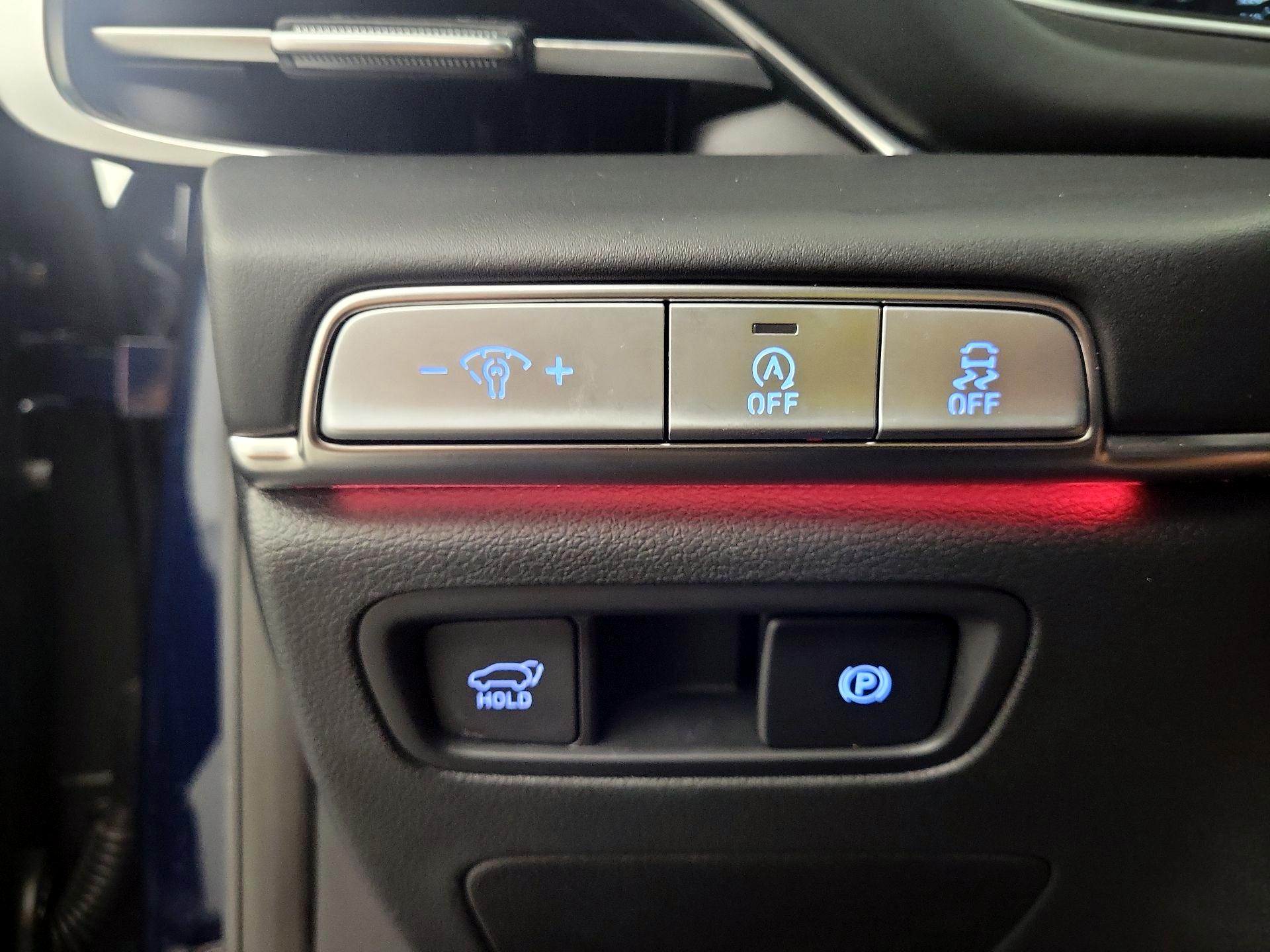 Thumbnail: 2022 Genesis GV80 - 13