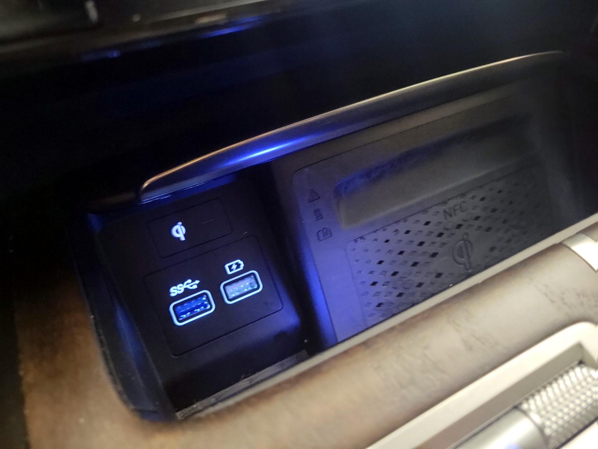 Thumbnail: 2022 Genesis GV80 - 19