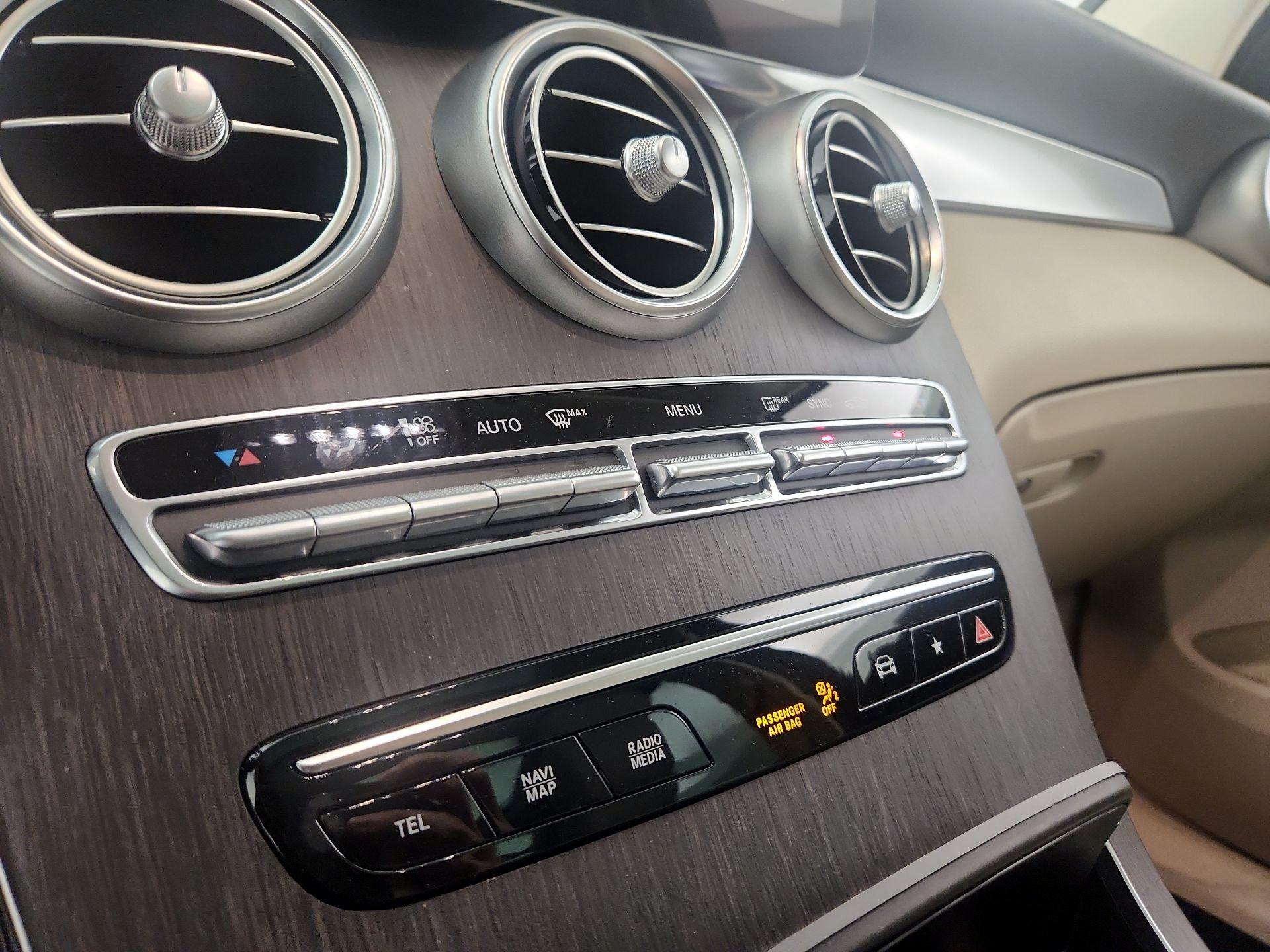 Thumbnail: 2021 Mercedes-Benz GLC - 16