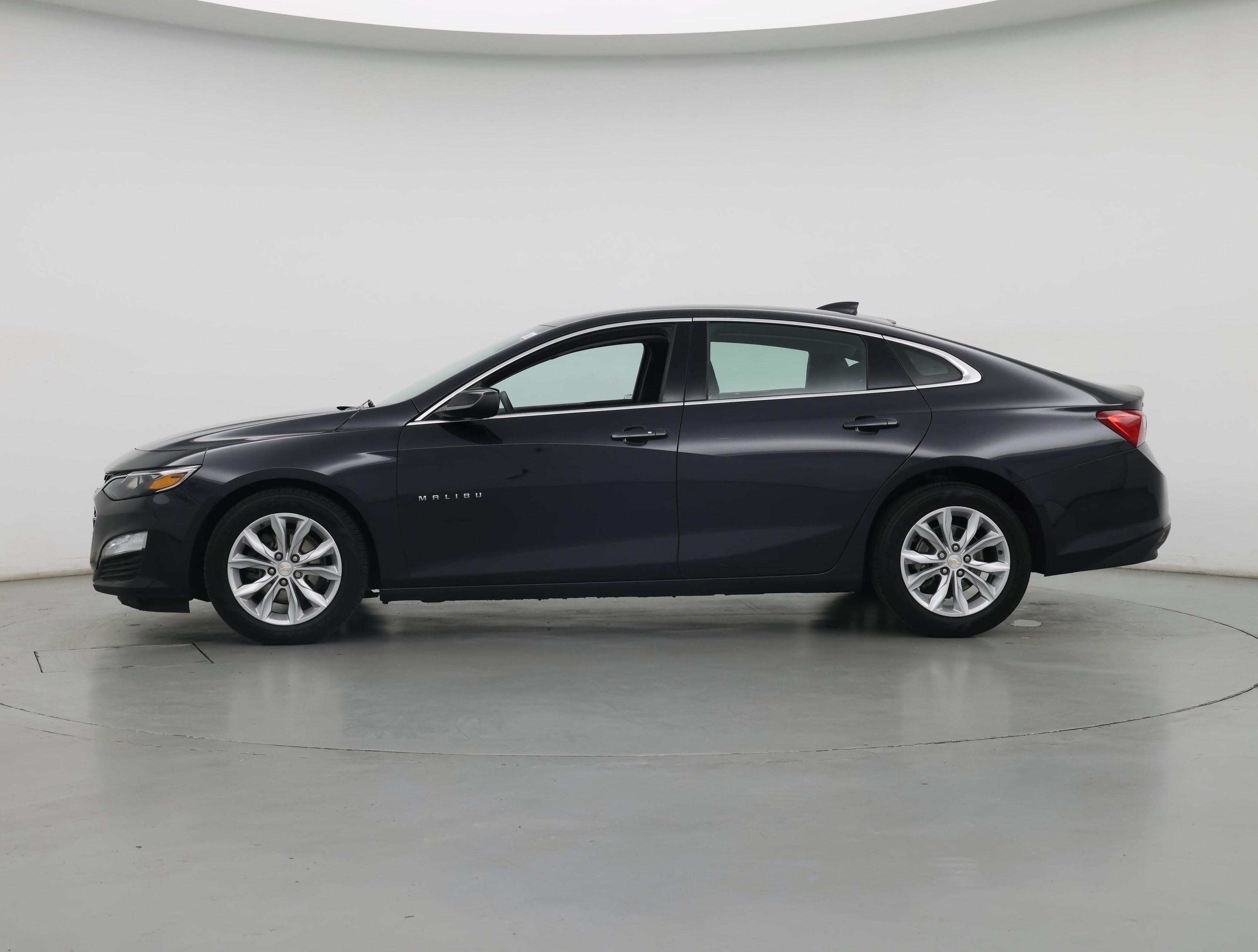 Thumbnail: 2023 Chevrolet Malibu - 3