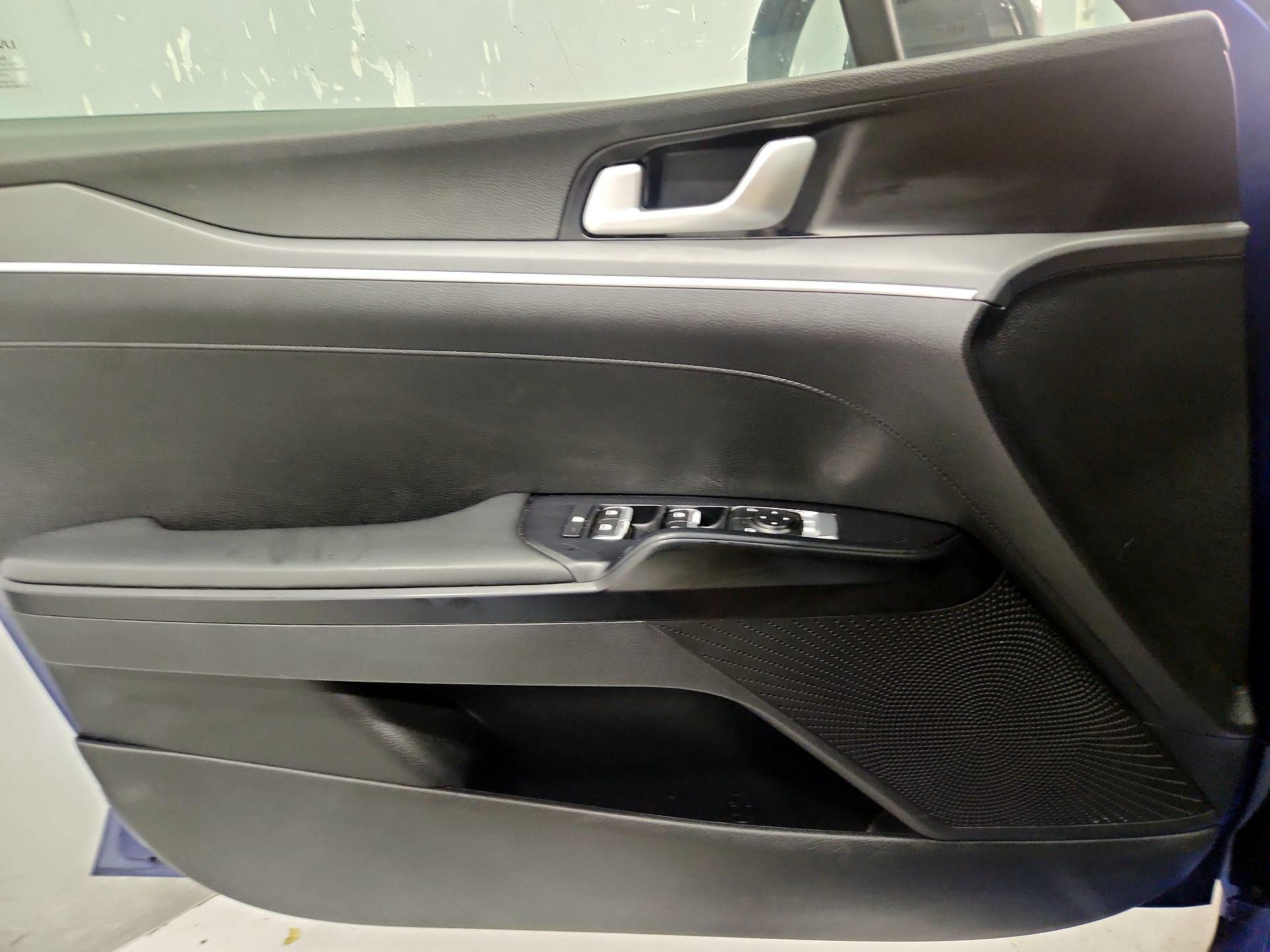 Thumbnail: 2022 Kia K5 - 12