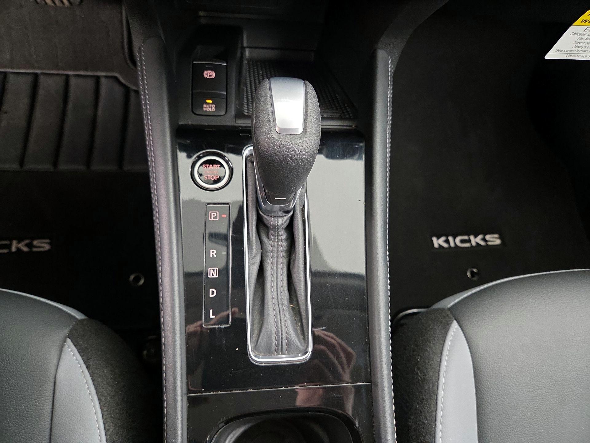 Thumbnail: 2023 Nissan Kicks - 17