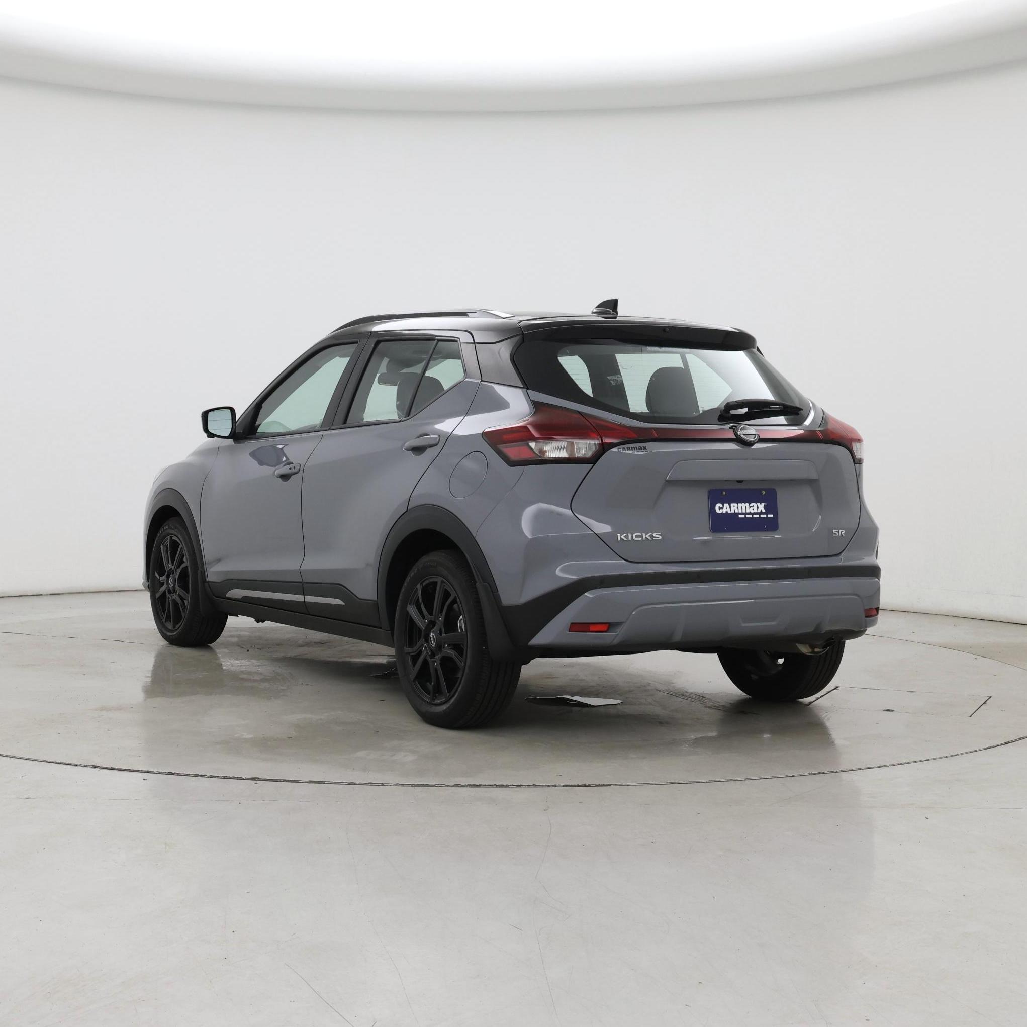 Thumbnail: 2023 Nissan Kicks - 2