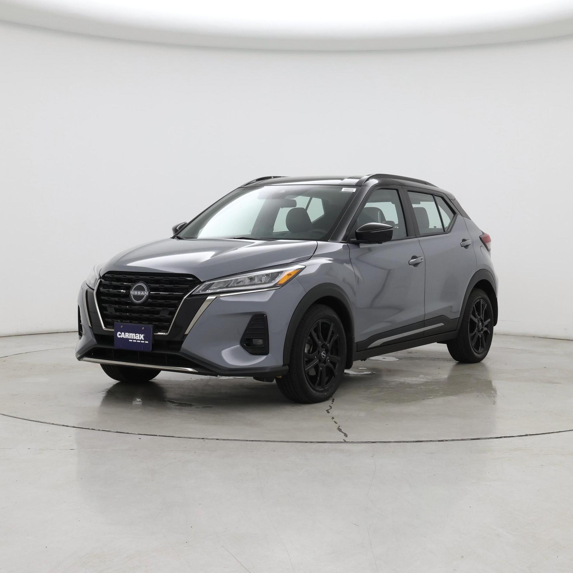 Thumbnail: 2023 Nissan Kicks - 4