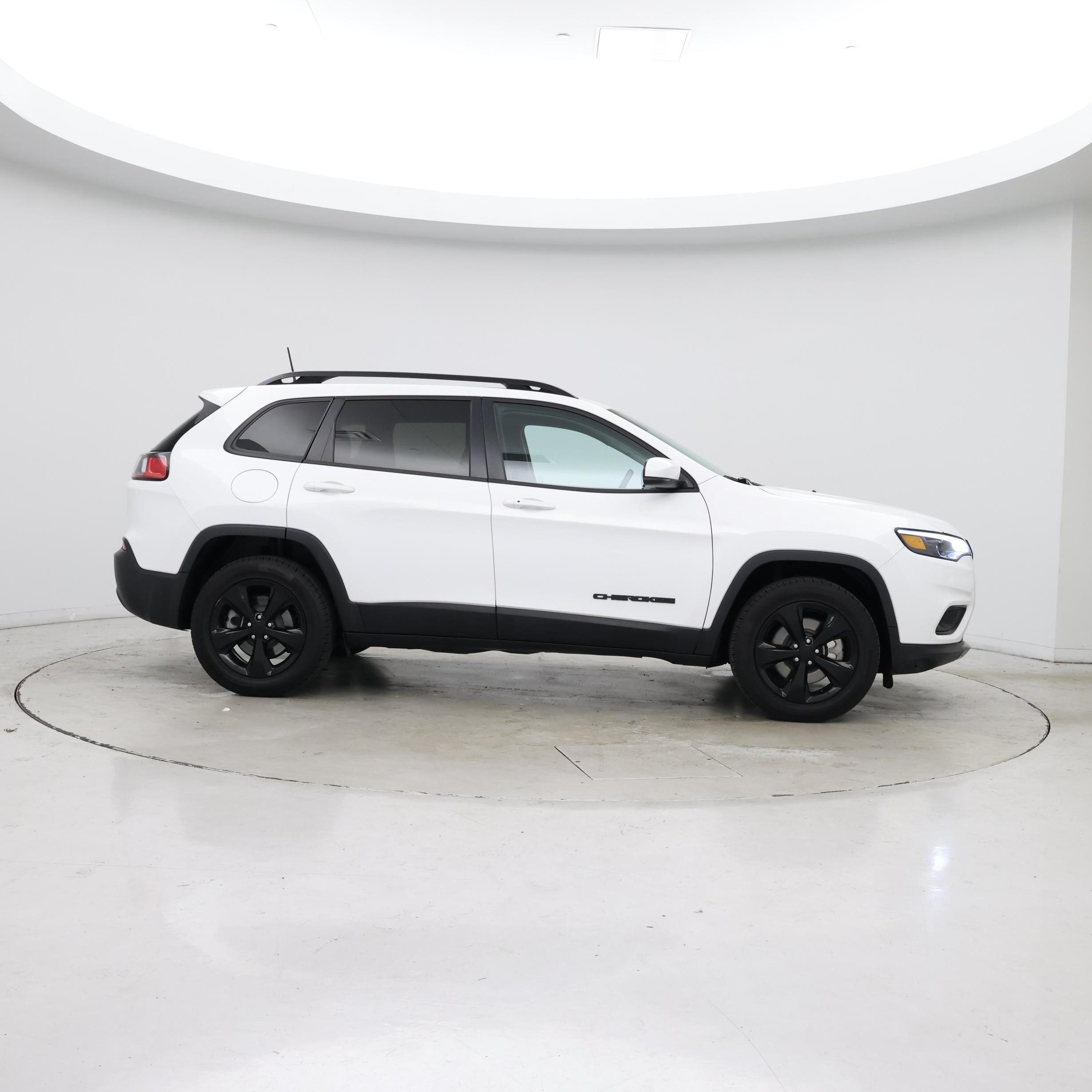 Thumbnail: 2020 Jeep Cherokee - 7