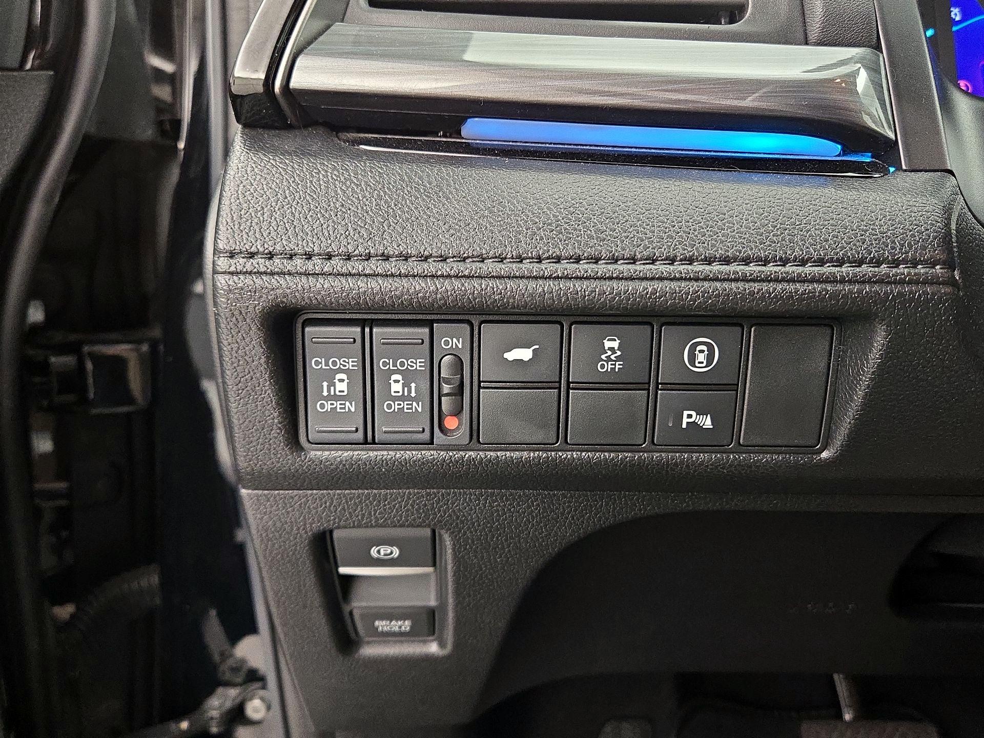 Thumbnail: 2023 Honda Odyssey - 13