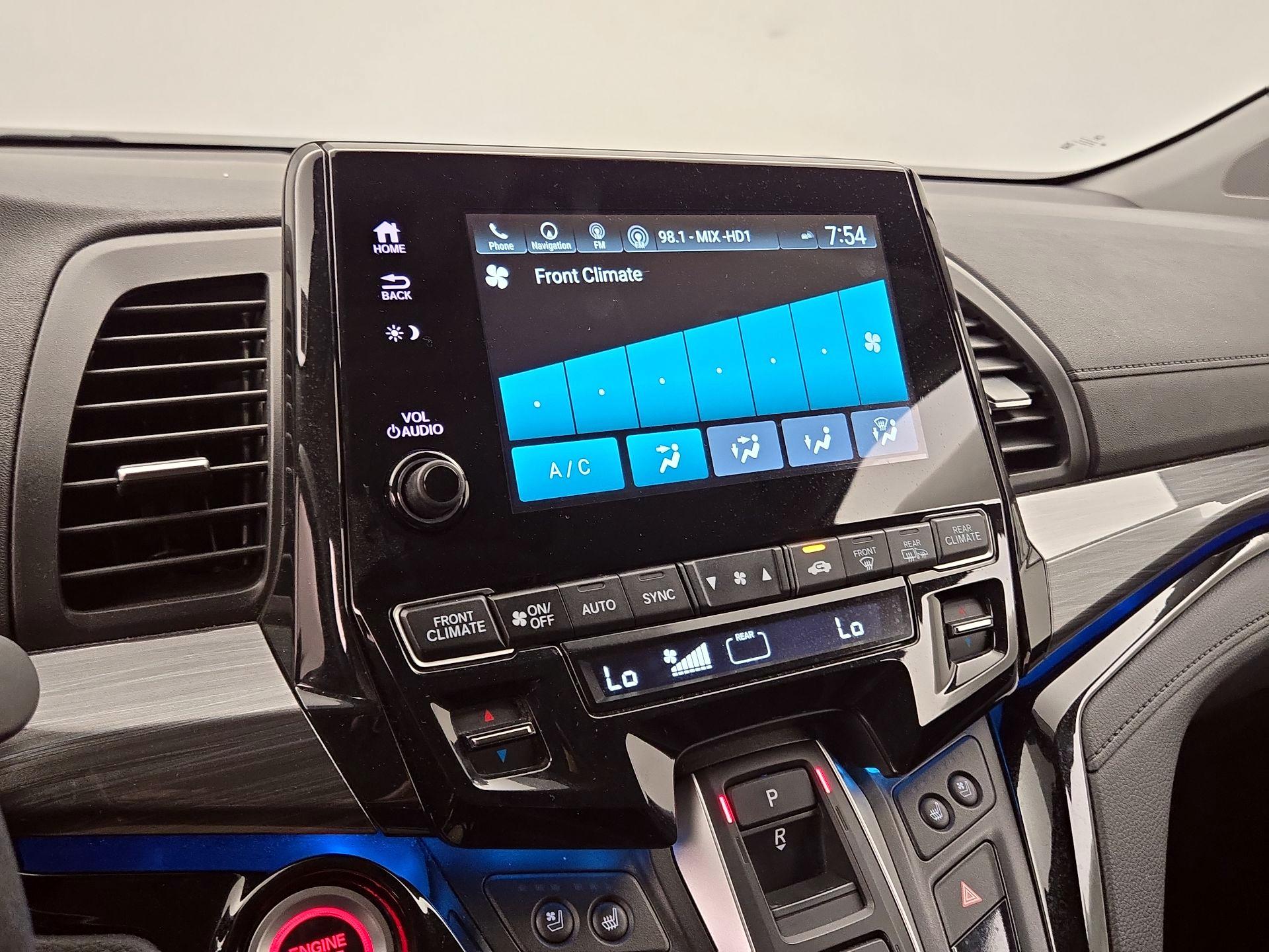 Thumbnail: 2023 Honda Odyssey - 17