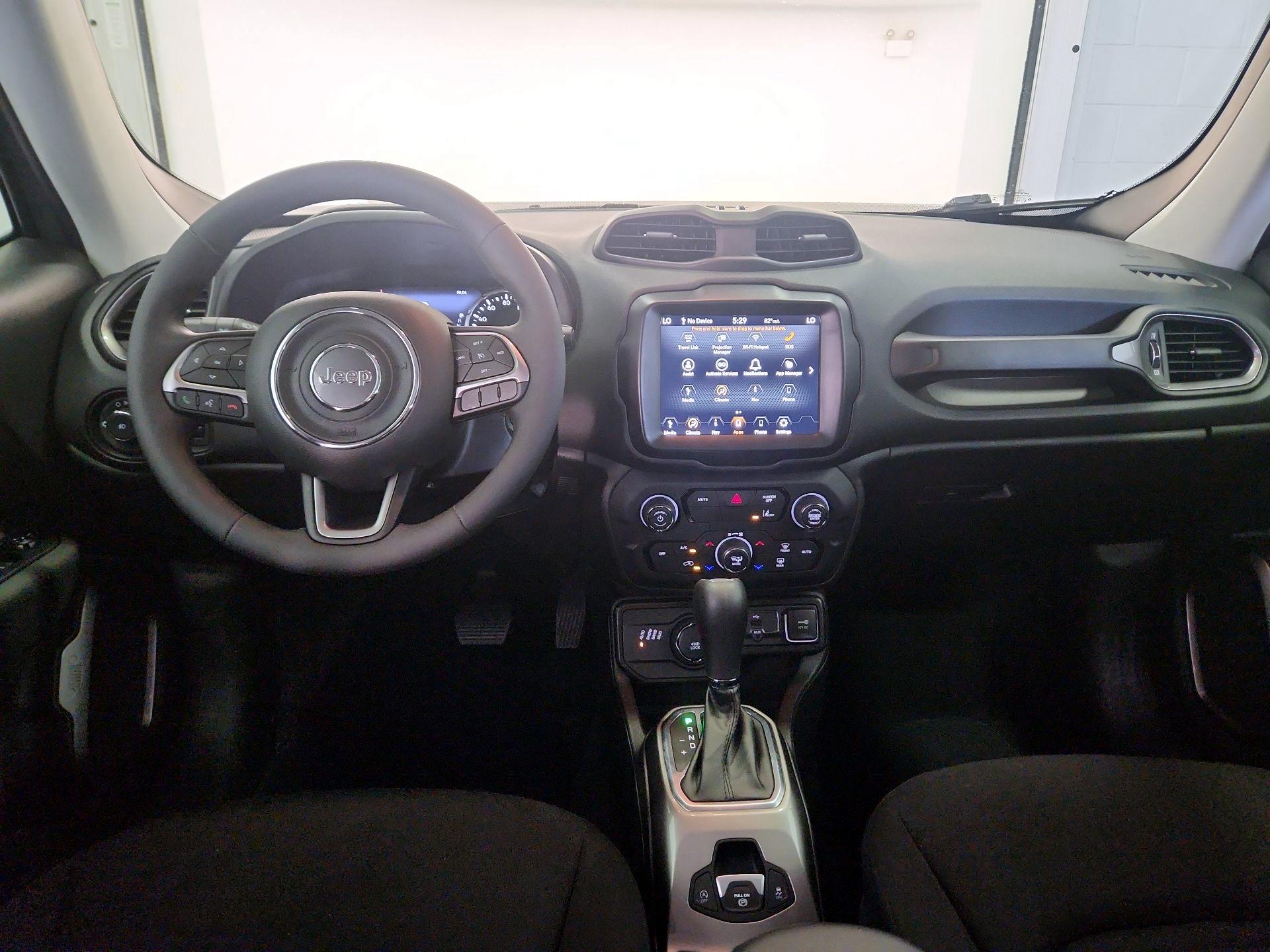 Thumbnail: 2022 Jeep Renegade - 9