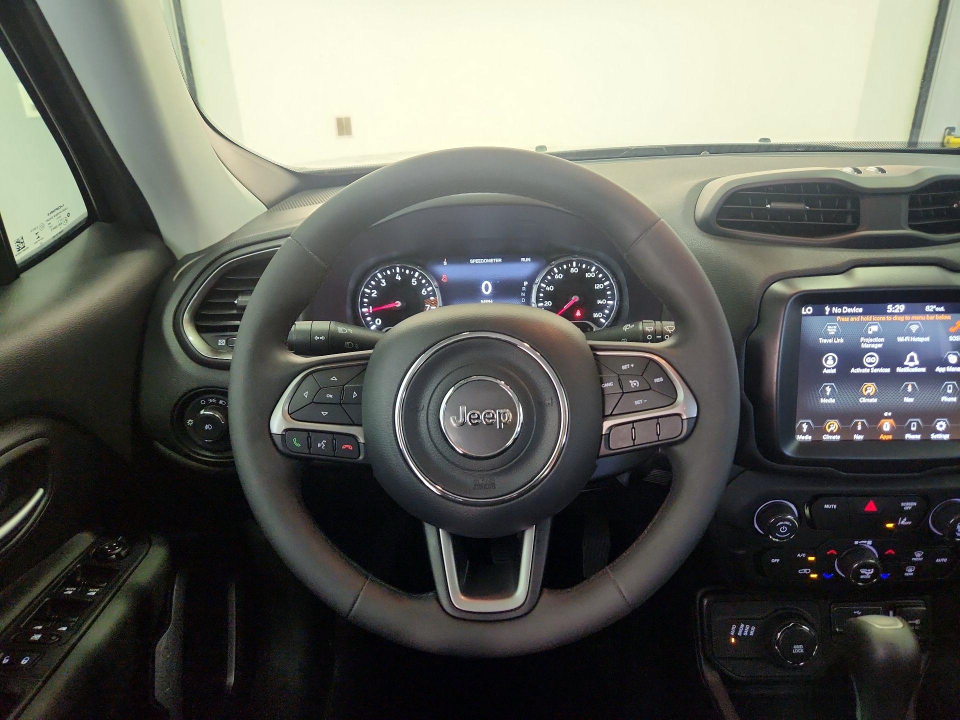 Thumbnail: 2022 Jeep Renegade - 10