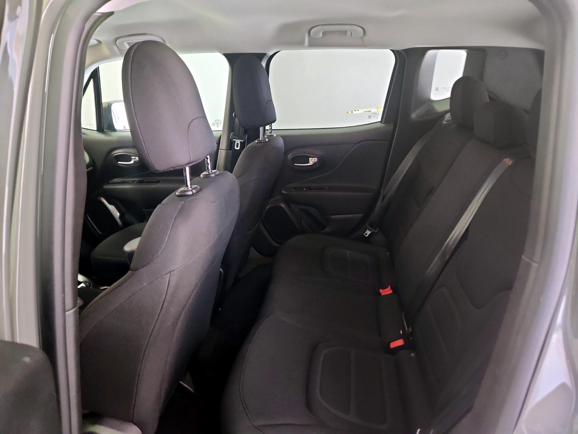 Thumbnail: 2022 Jeep Renegade - 19