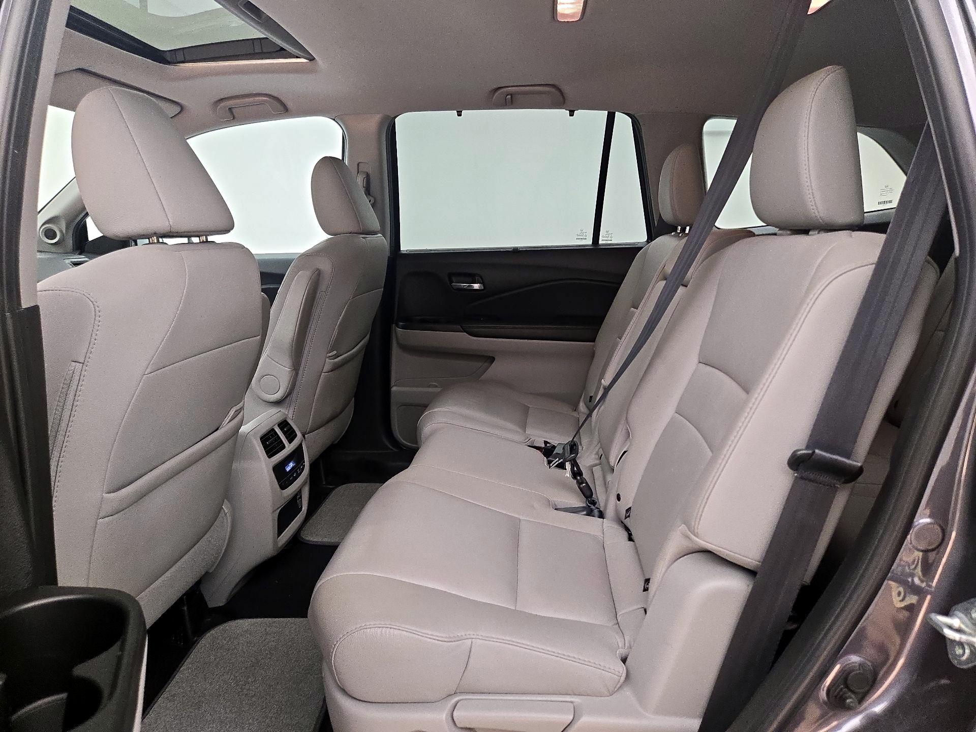 Thumbnail: 2021 Honda Pilot - 20