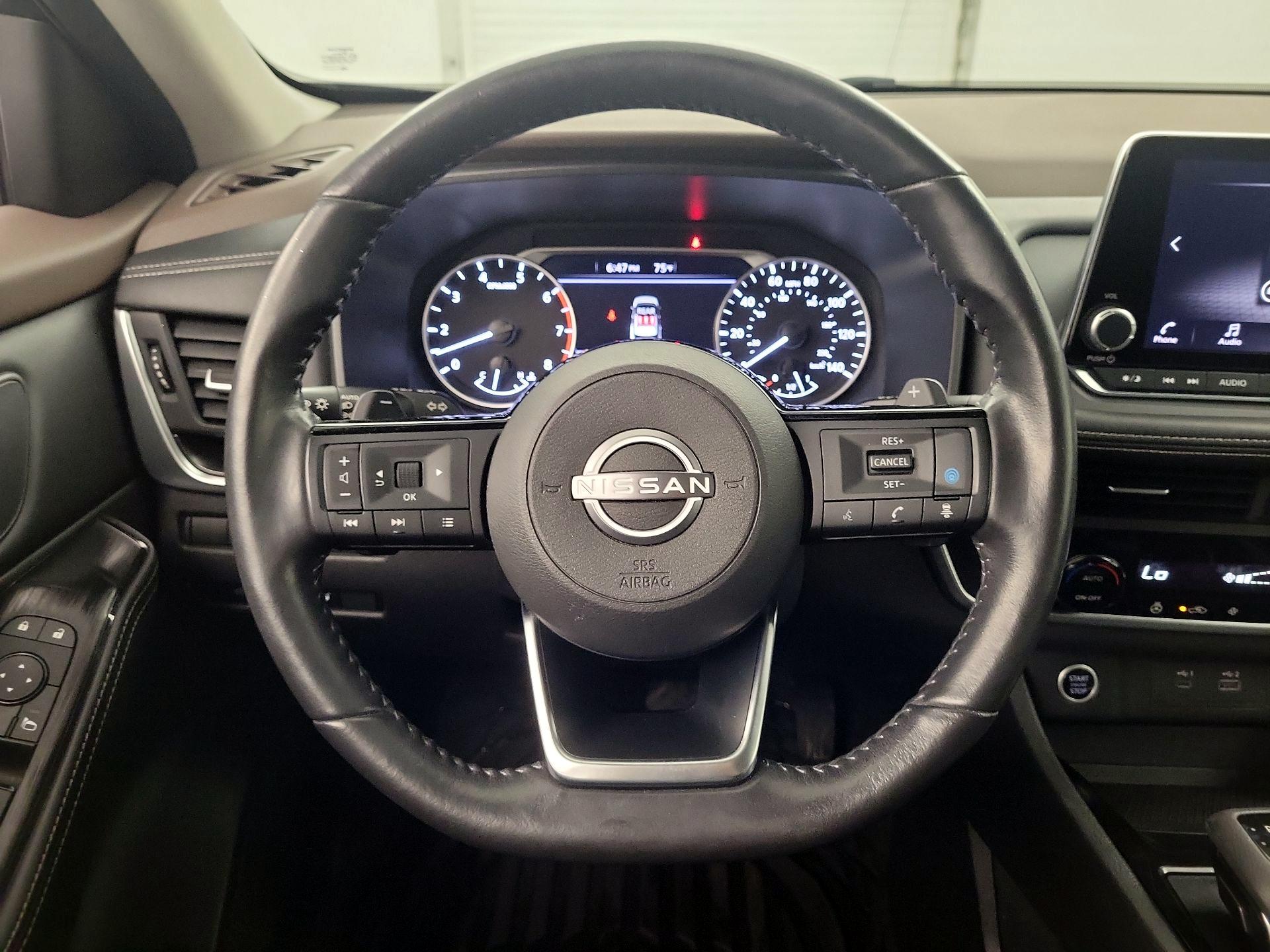 Thumbnail: 2023 Nissan Rogue - 10