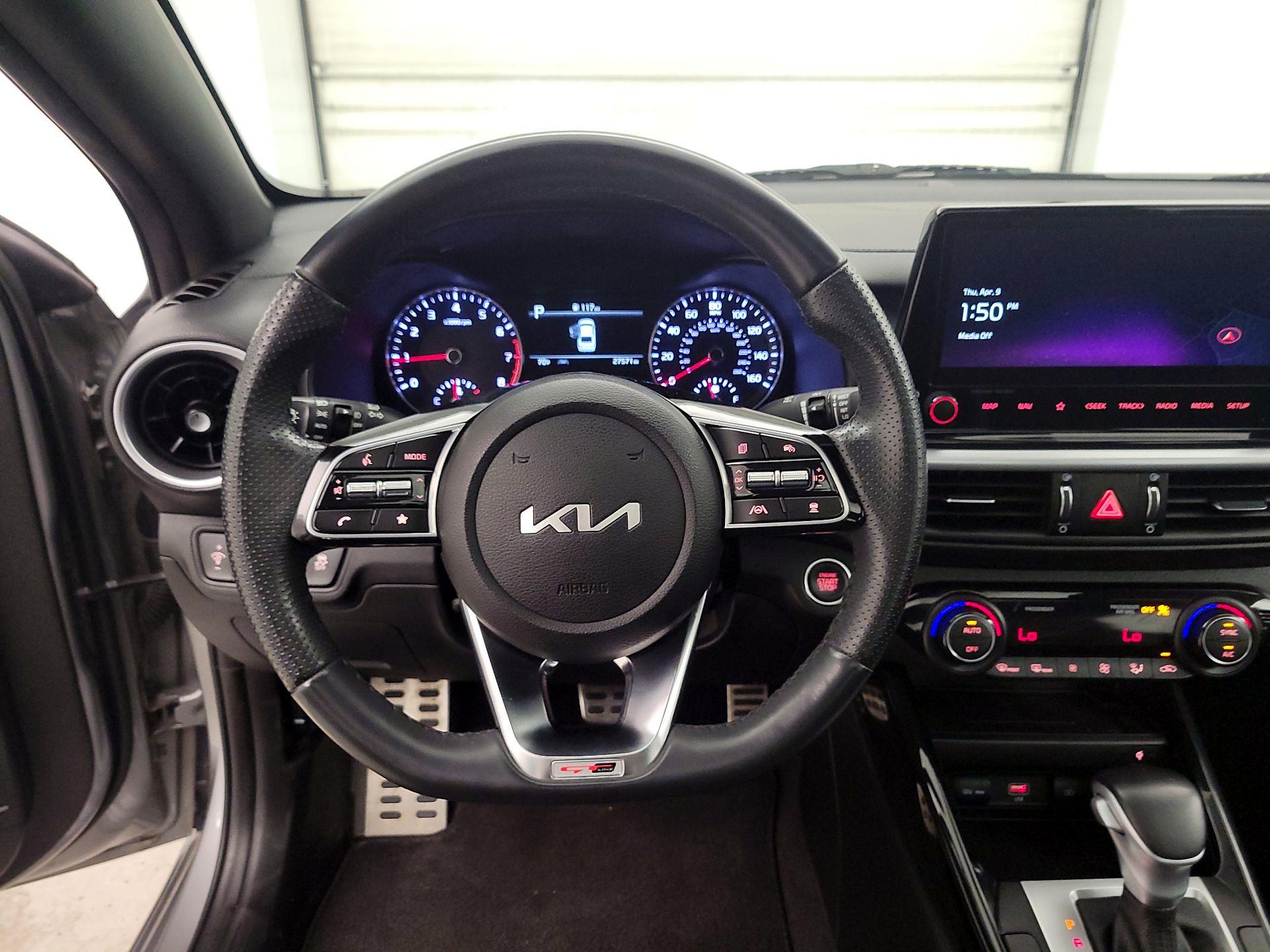 Thumbnail: 2023 Kia Forte - 10