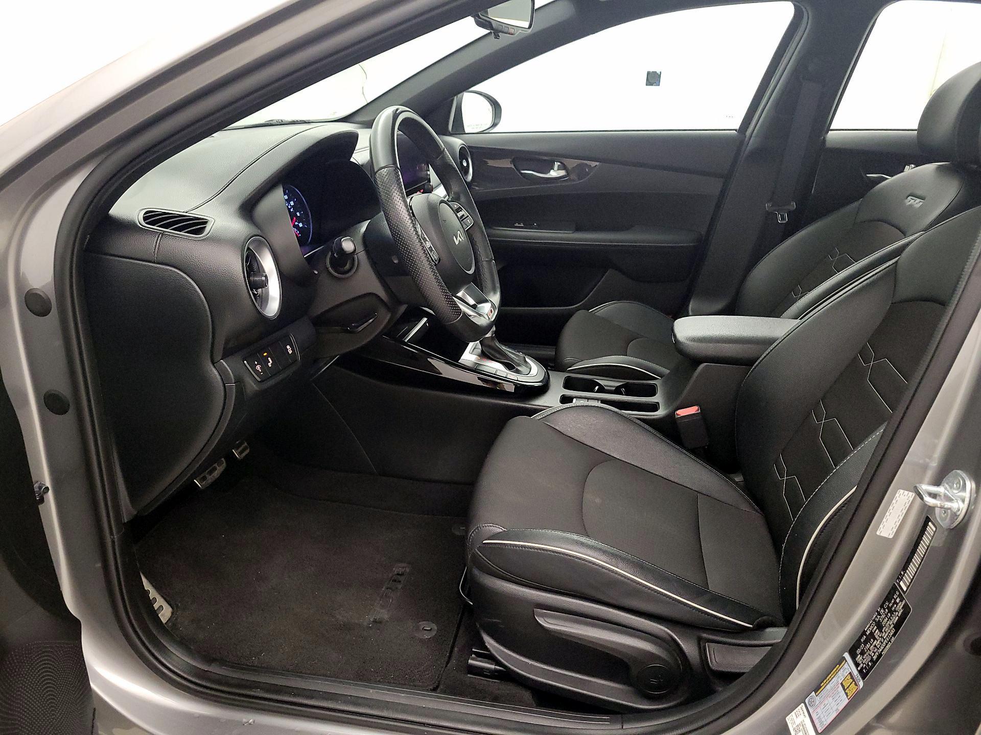 Thumbnail: 2023 Kia Forte - 11