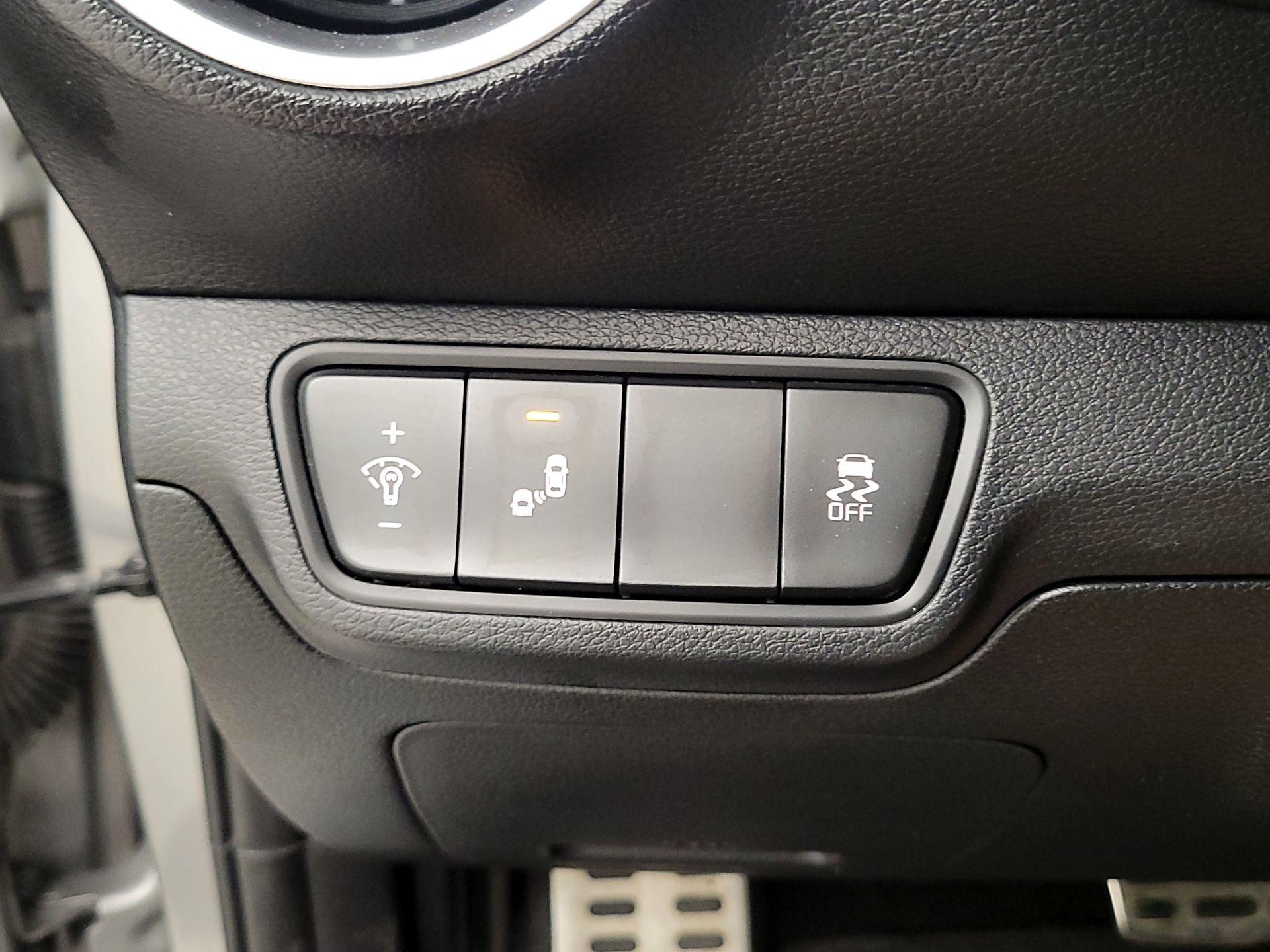 Thumbnail: 2023 Kia Forte - 13