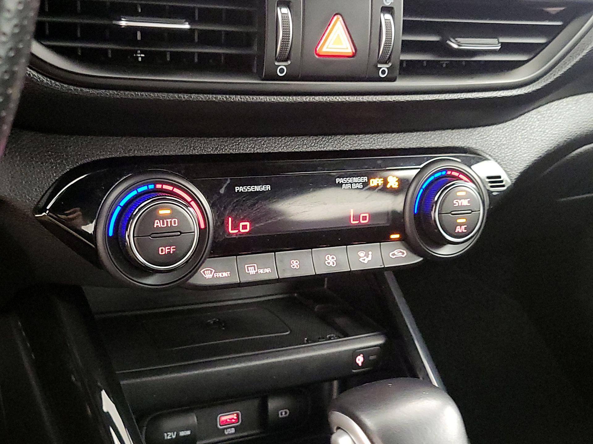 Thumbnail: 2023 Kia Forte - 16