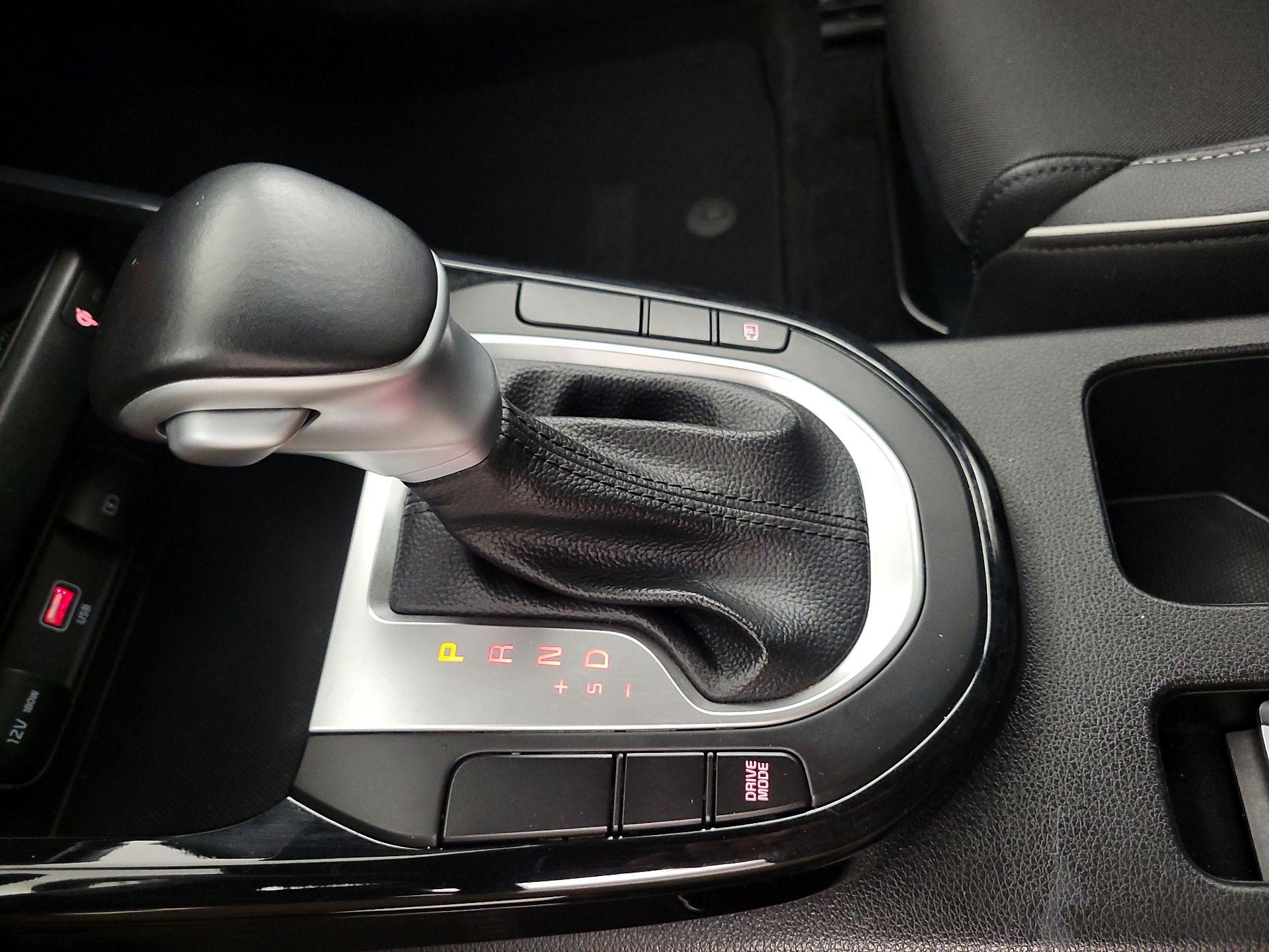 Thumbnail: 2023 Kia Forte - 17