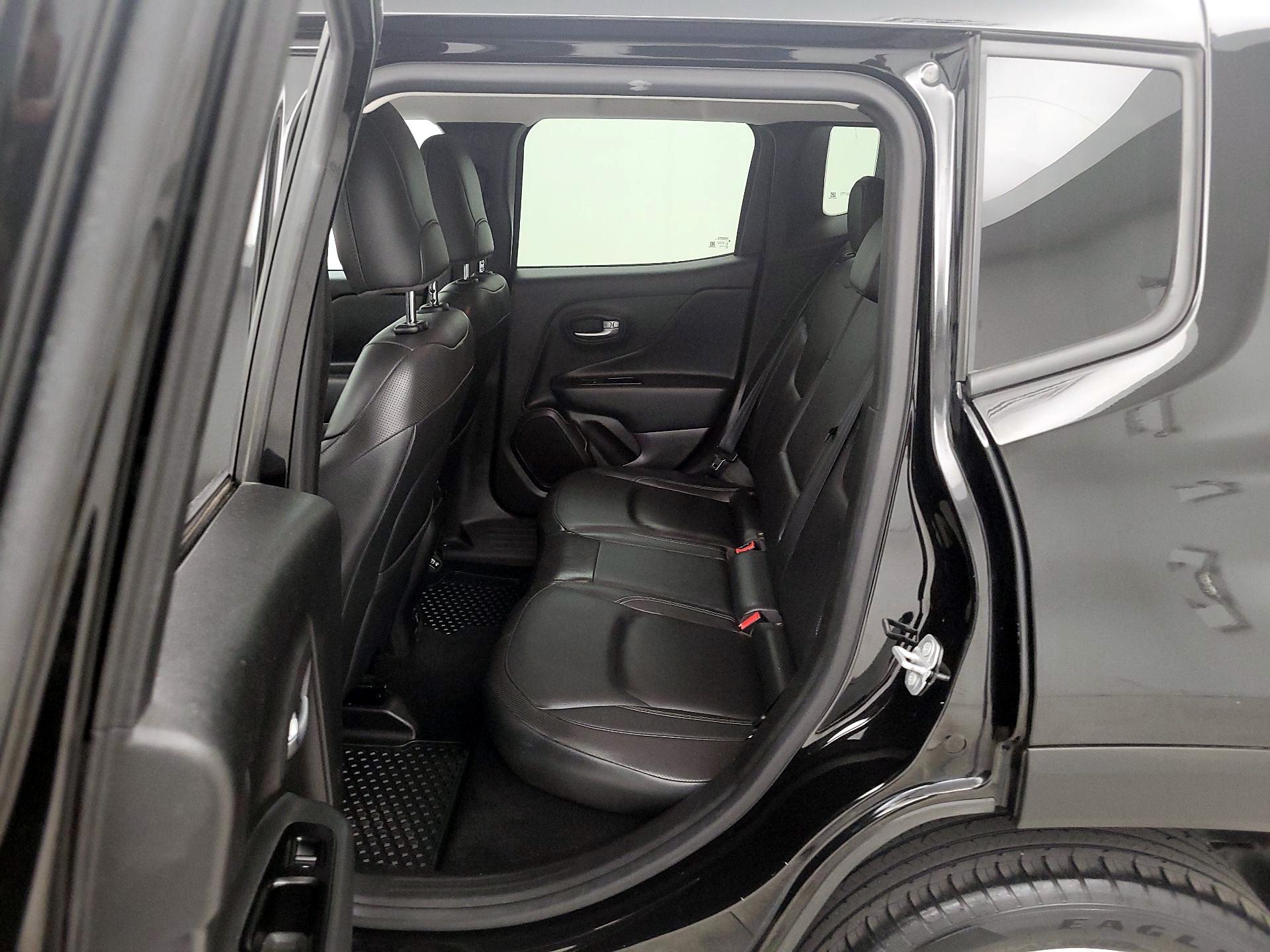 Thumbnail: 2022 Jeep Renegade - 18