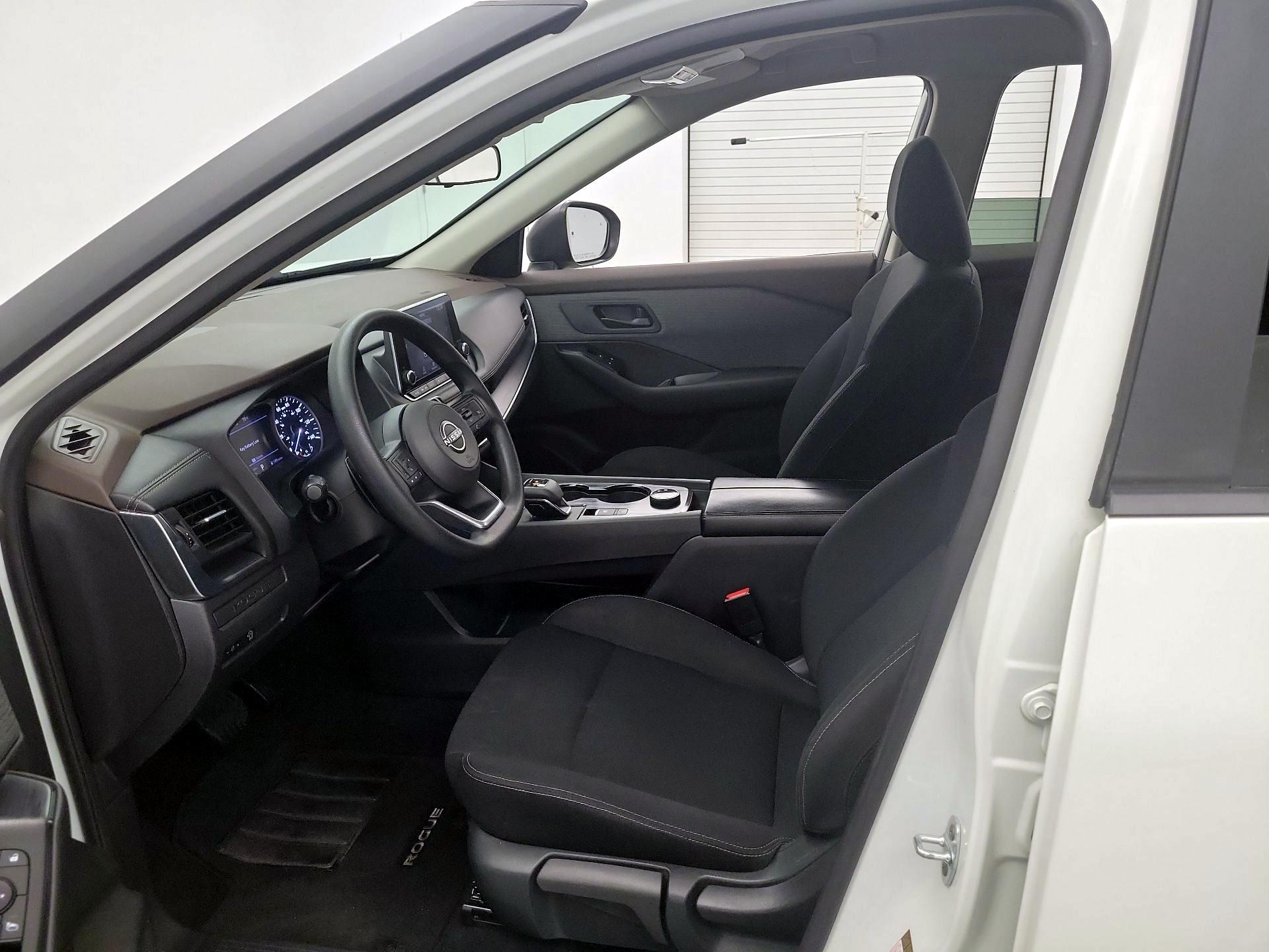 Thumbnail: 2023 Nissan Rogue - 11