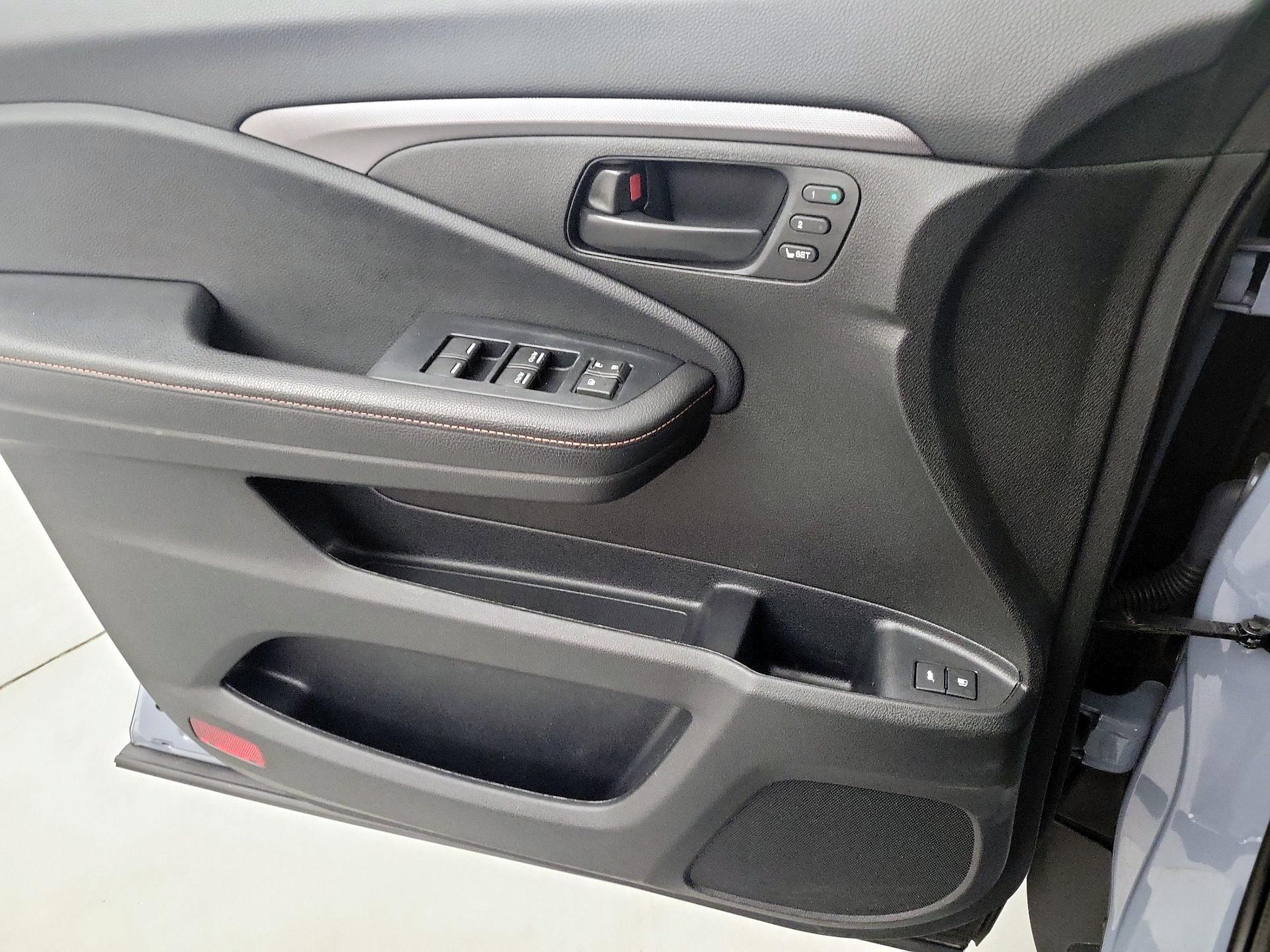 Thumbnail: 2022 Honda Pilot - 12