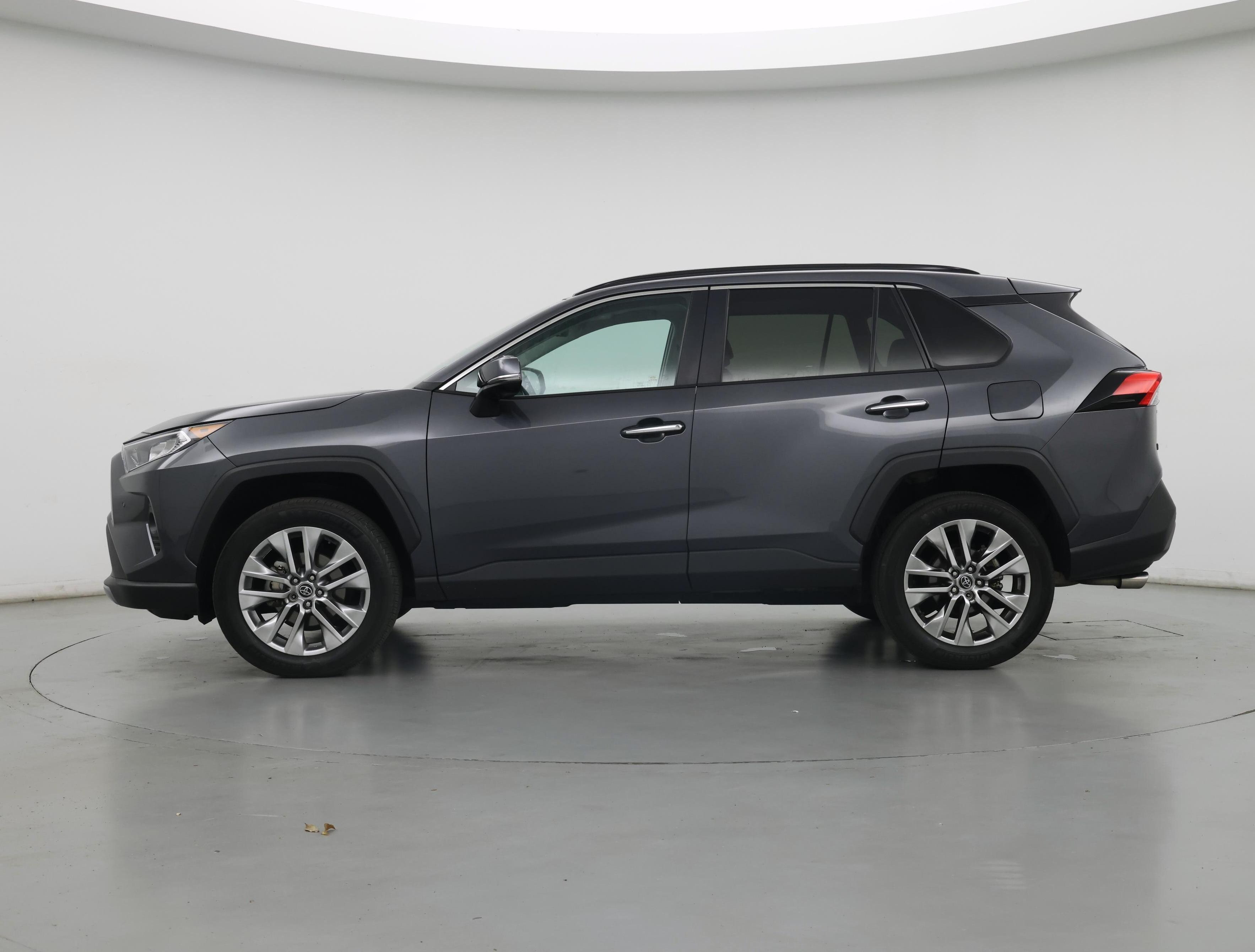 Thumbnail: 2020 Toyota RAV4 - 3