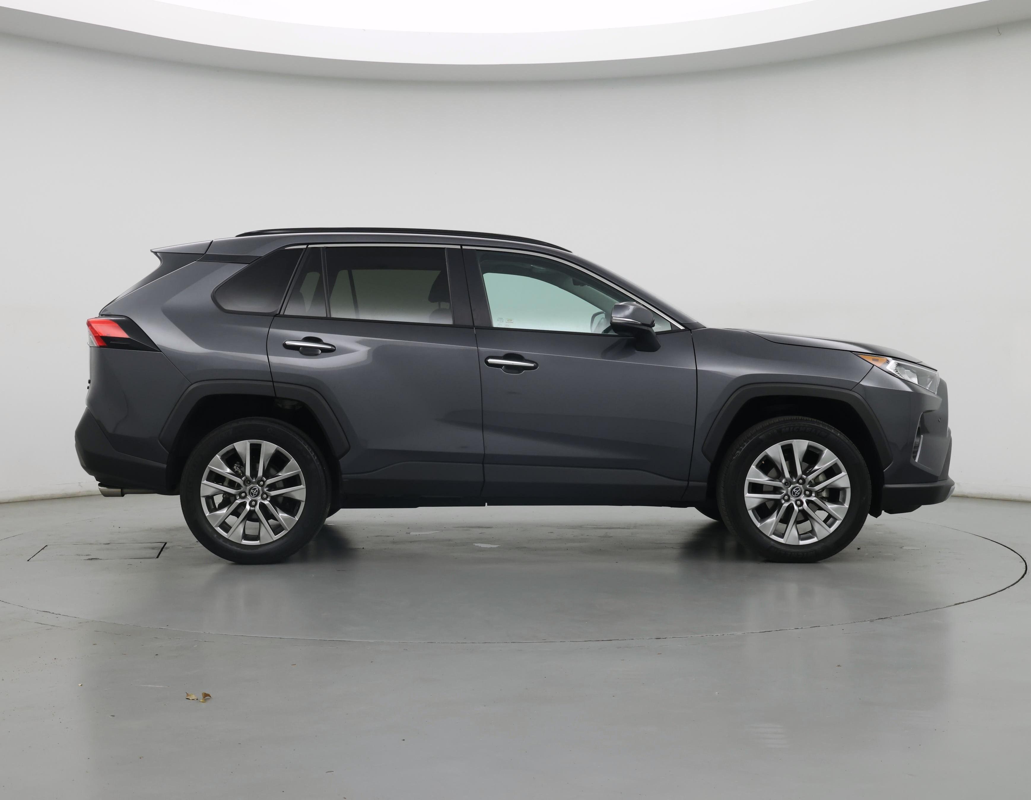 Thumbnail: 2020 Toyota RAV4 - 7