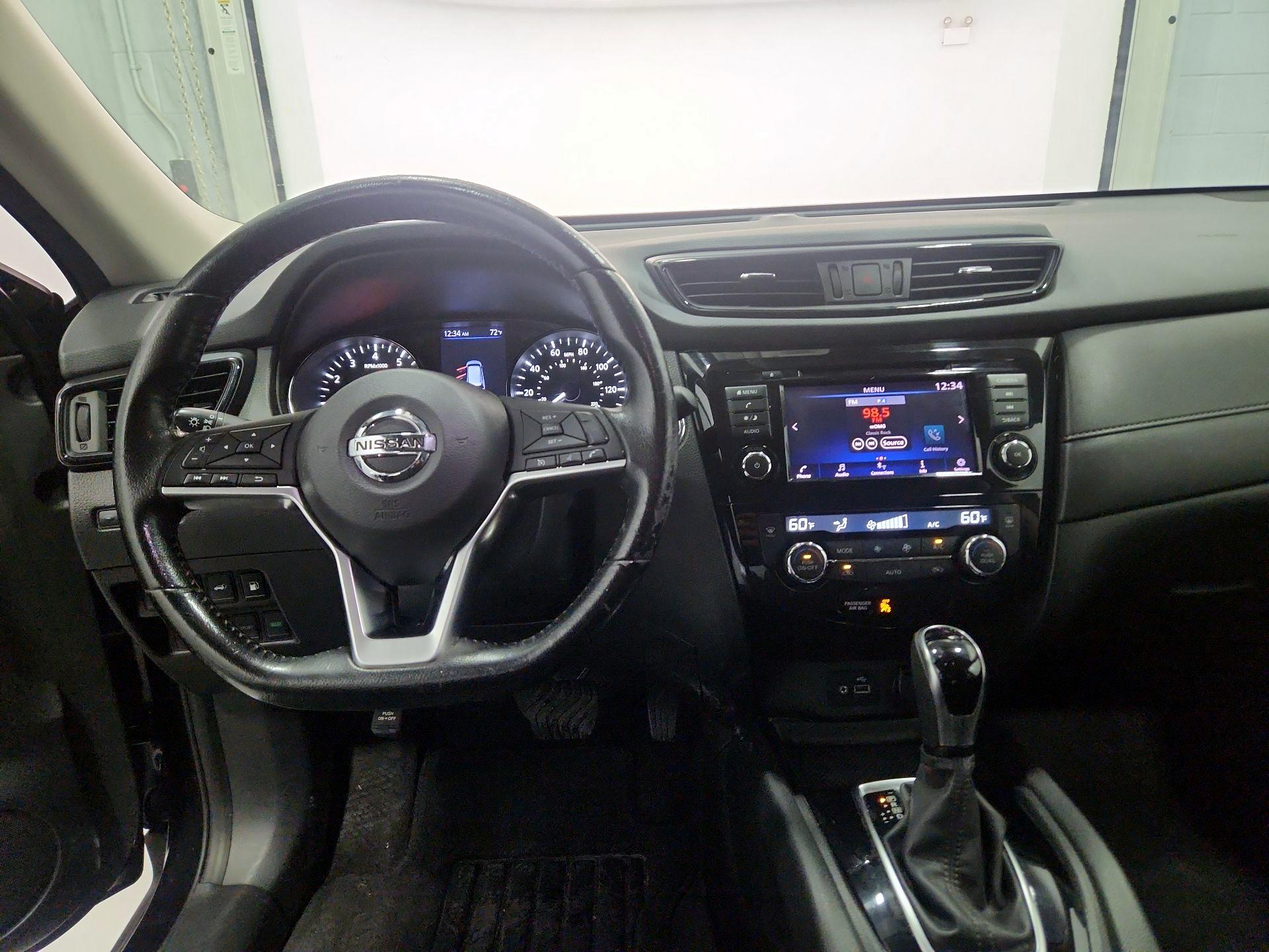 Thumbnail: 2020 Nissan Rogue - 9